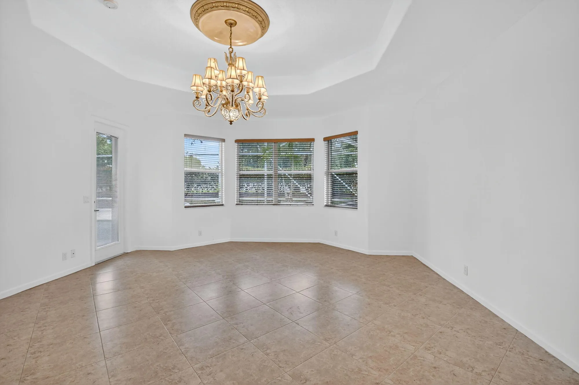 Property Slideshow image 28 of 76 | 7629 lockhart way, Boynton Beach, FL, 33437