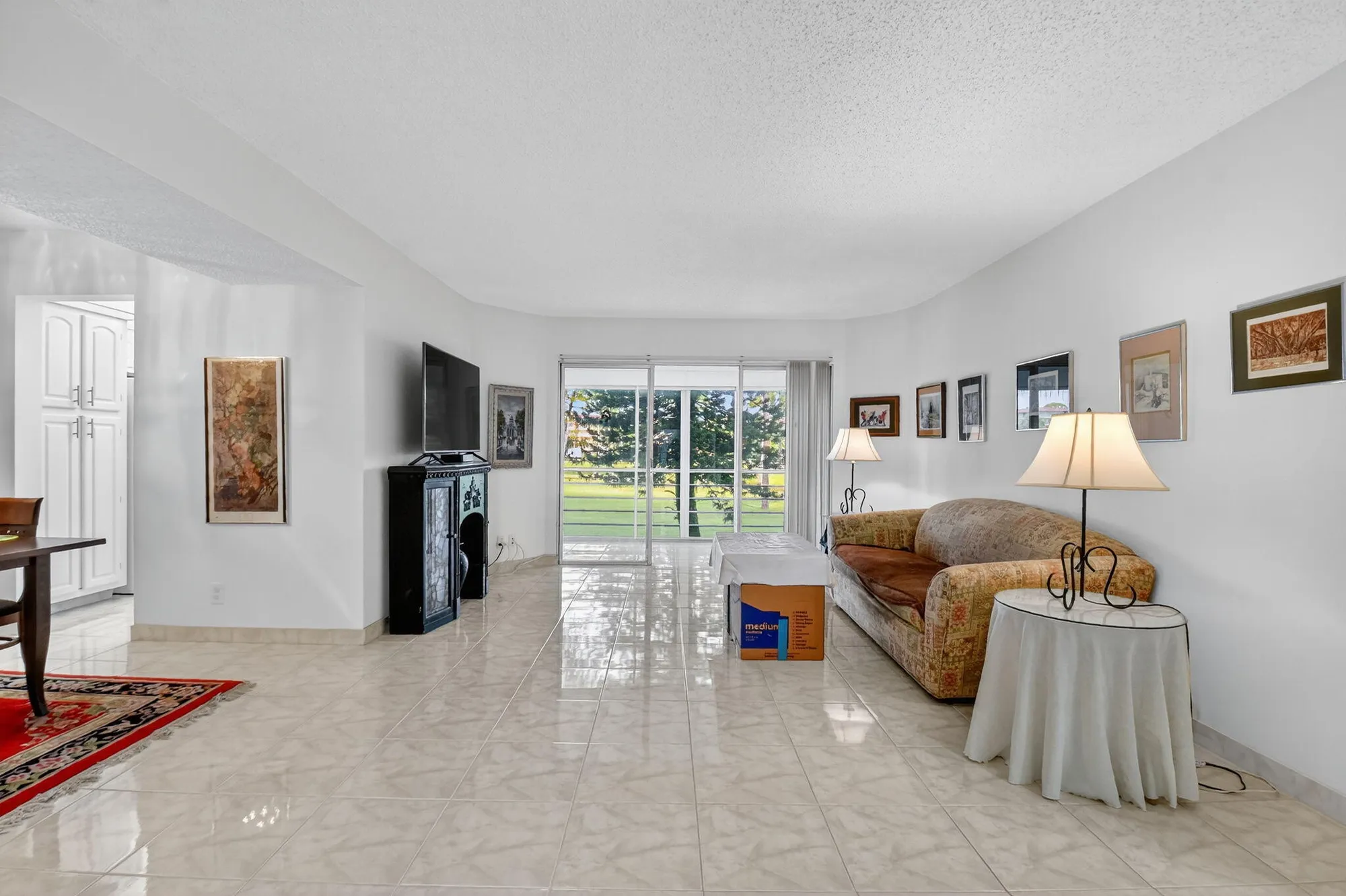 Property Slideshow image 7 of 46 | 3810 via poinciana apt 206, Lake Worth, FL, 33467