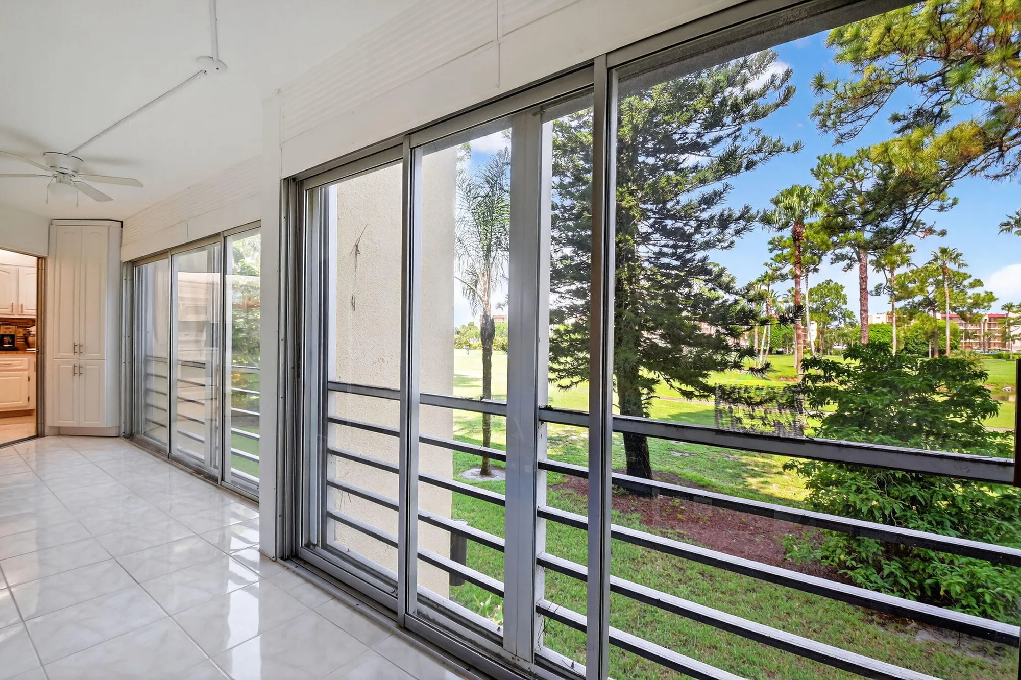 Property Slideshow image 15 of 46 | 3810 via poinciana apt 206, Lake Worth, FL, 33467