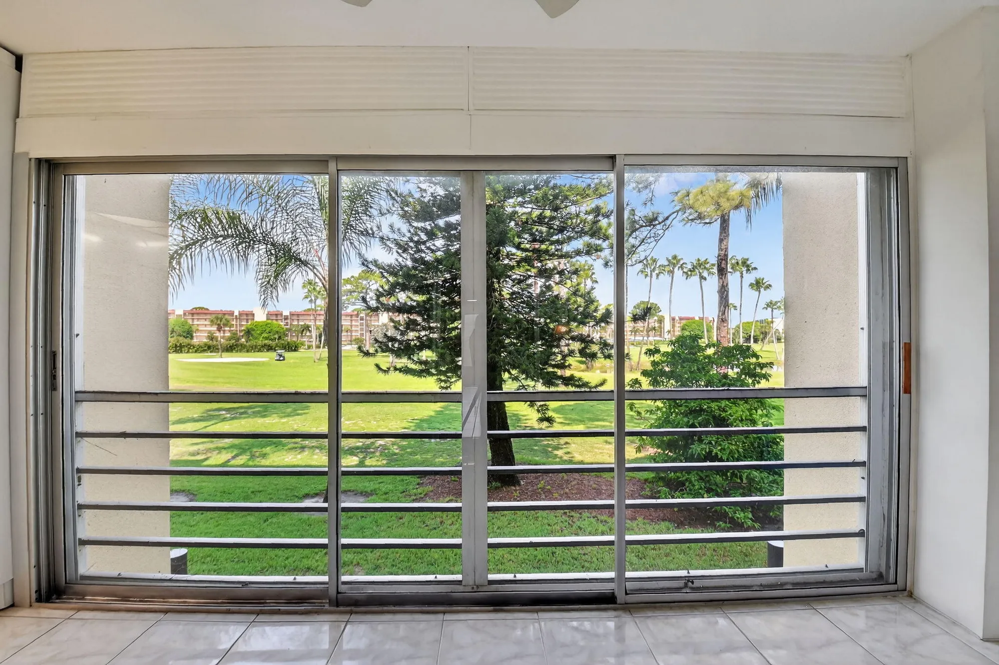 Property Slideshow image 16 of 46 | 3810 via poinciana apt 206, Lake Worth, FL, 33467