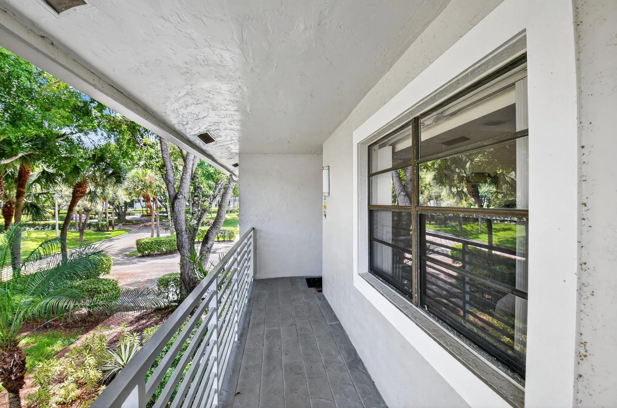 Property Slideshow image 3 of 72 | 7 southport ln b, Boynton Beach, FL, 33436