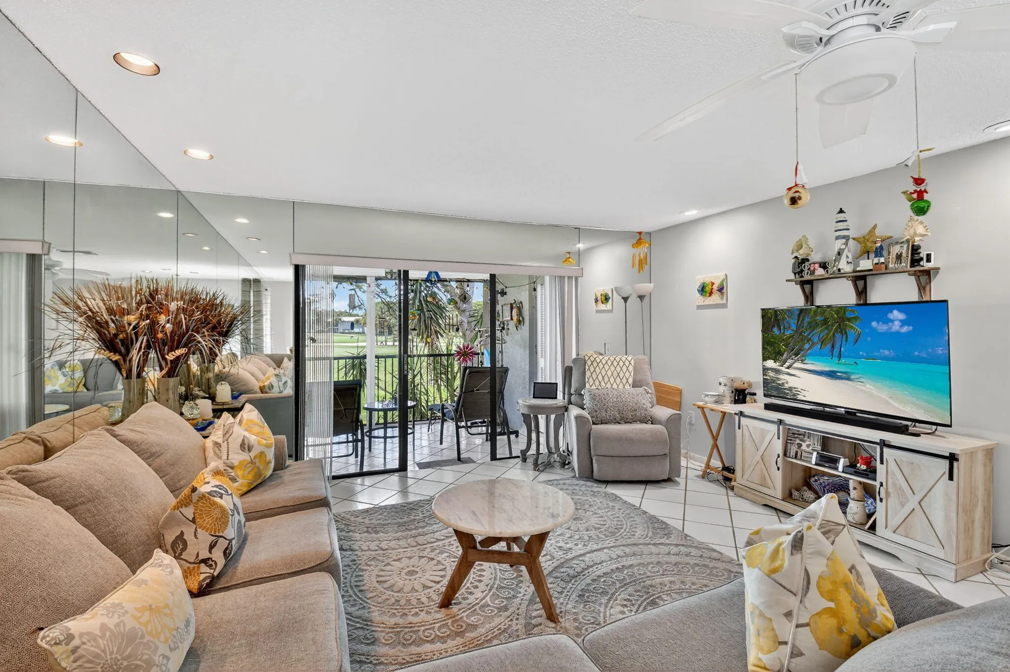 Property Slideshow image 9 of 72 | 7 southport ln b, Boynton Beach, FL, 33436