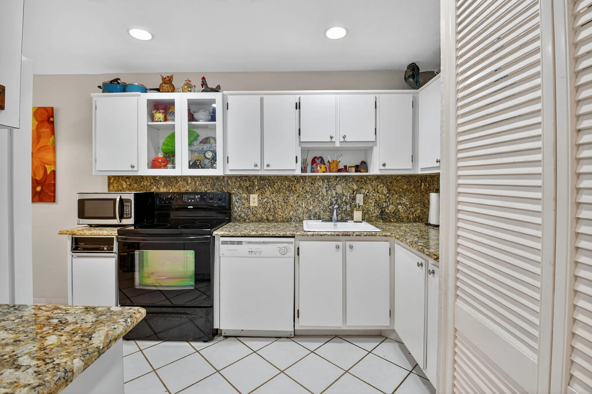 Property Slideshow image 13 of 72 | 7 southport ln b, Boynton Beach, FL, 33436