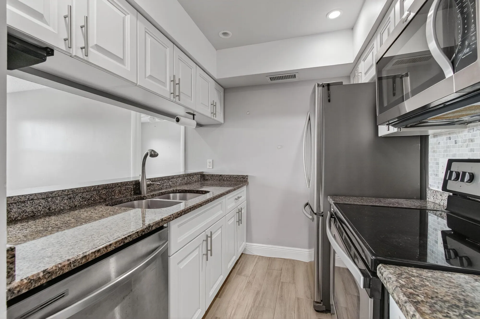 Property Slideshow image 10 of 46 | 7125 golf colony ct apt 202, Lake Worth, FL, 33467