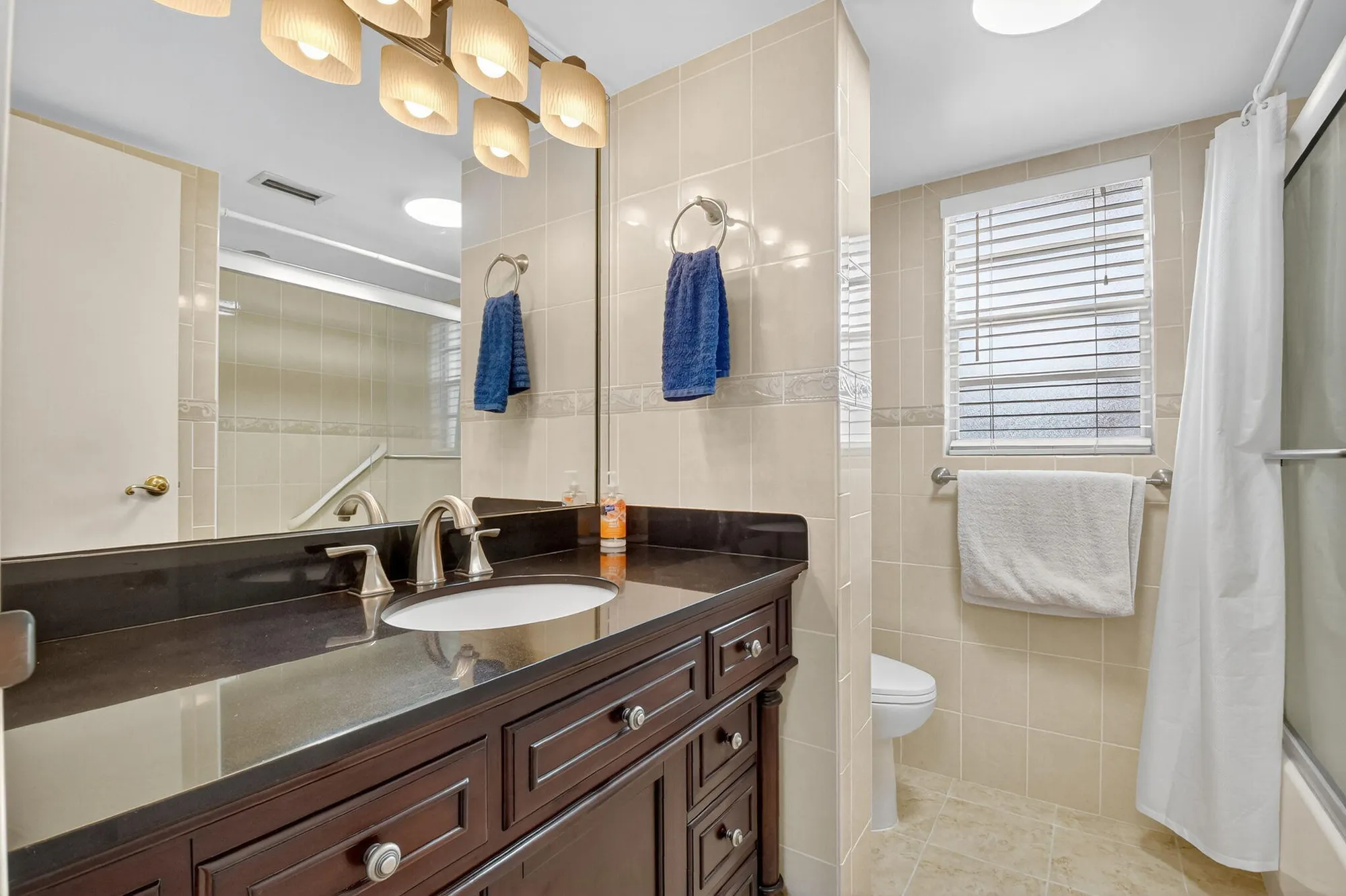 Property Slideshow image 24 of 46 | 3810 via poinciana apt 206, Lake Worth, FL, 33467