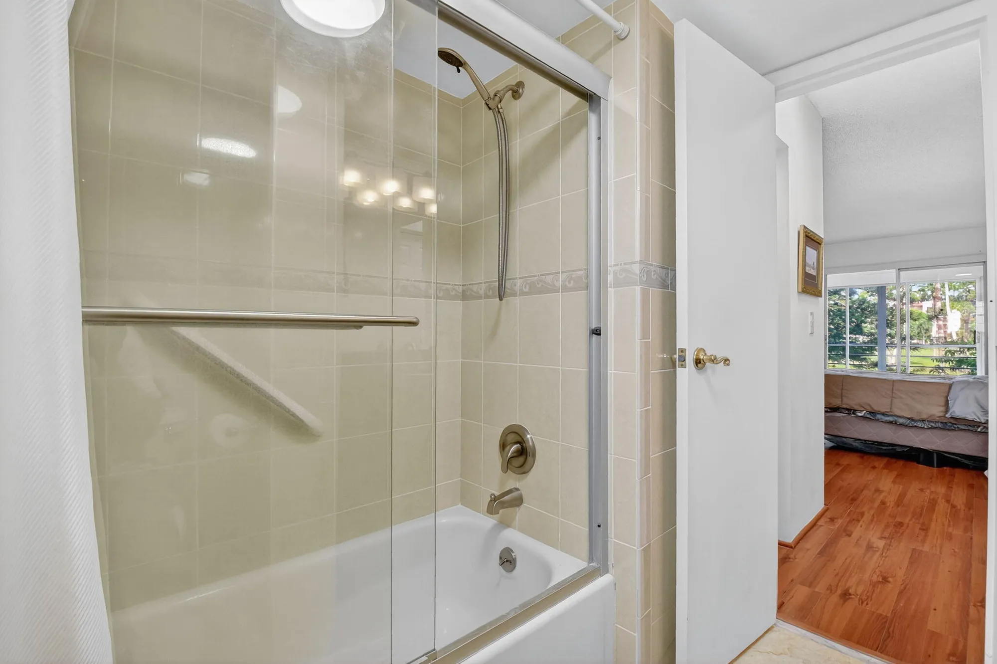 Property Slideshow image 26 of 46 | 3810 via poinciana apt 206, Lake Worth, FL, 33467