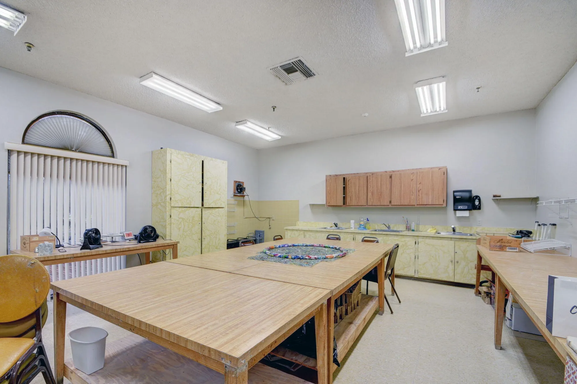 Property Slideshow image 41 of 46 | 3810 via poinciana apt 206, Lake Worth, FL, 33467