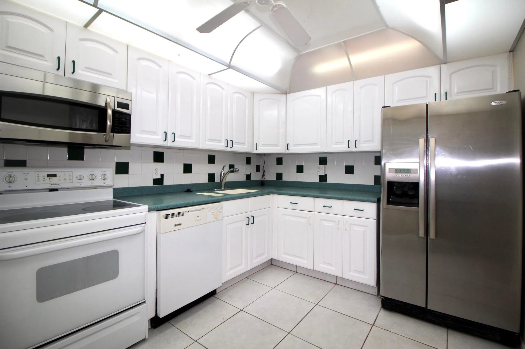 Property Slideshow image 19 of 21 | 21766 cypress dr apt 20a, Boca Raton, FL, 33433