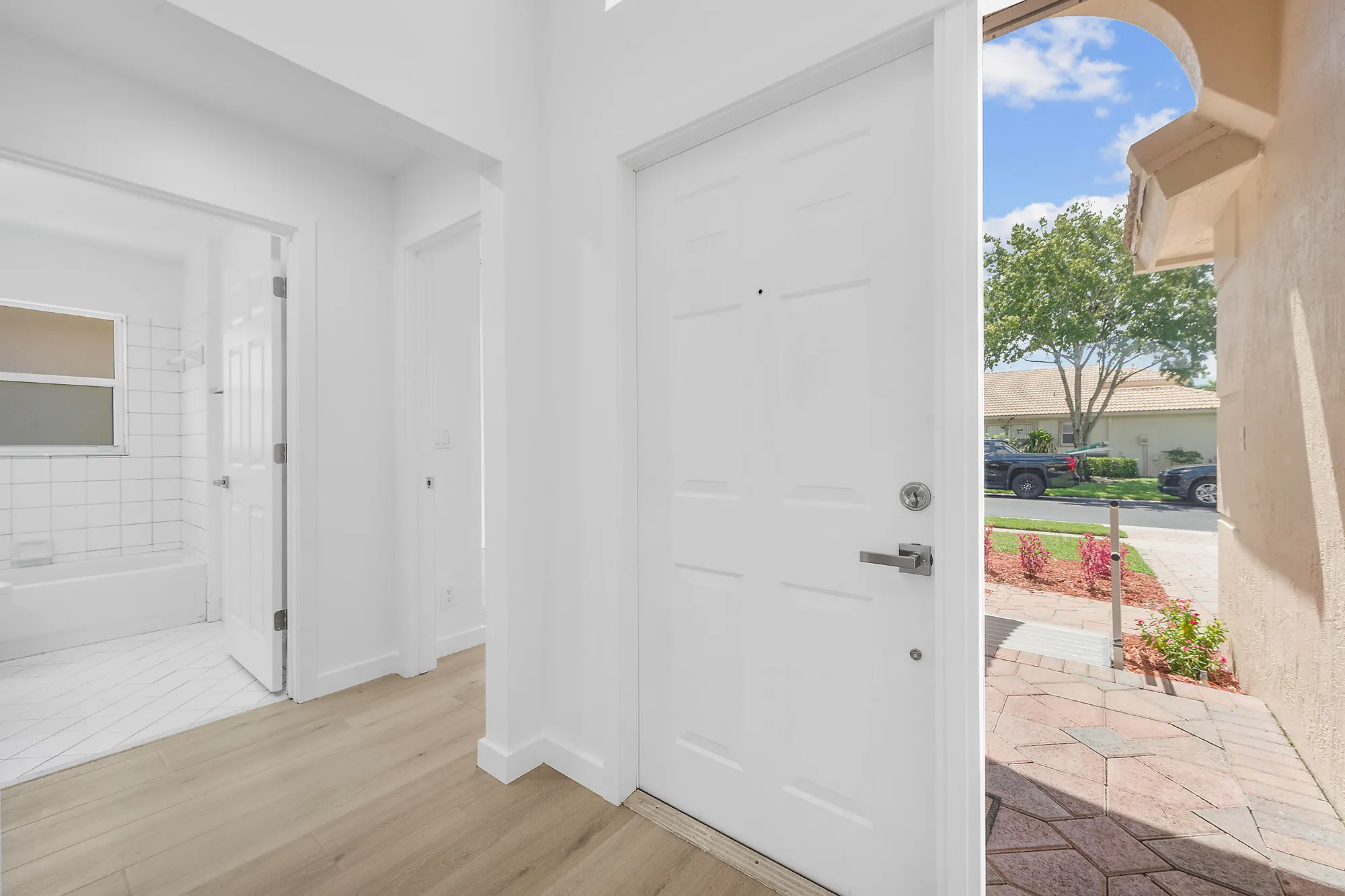 Property Slideshow image 15 of 43 | 5849 royal isles blvd, Boynton Beach, FL, 33437