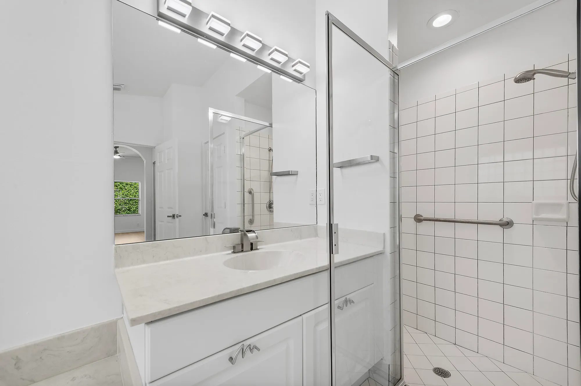 Property Slideshow image 29 of 43 | 5849 royal isles blvd, Boynton Beach, FL, 33437