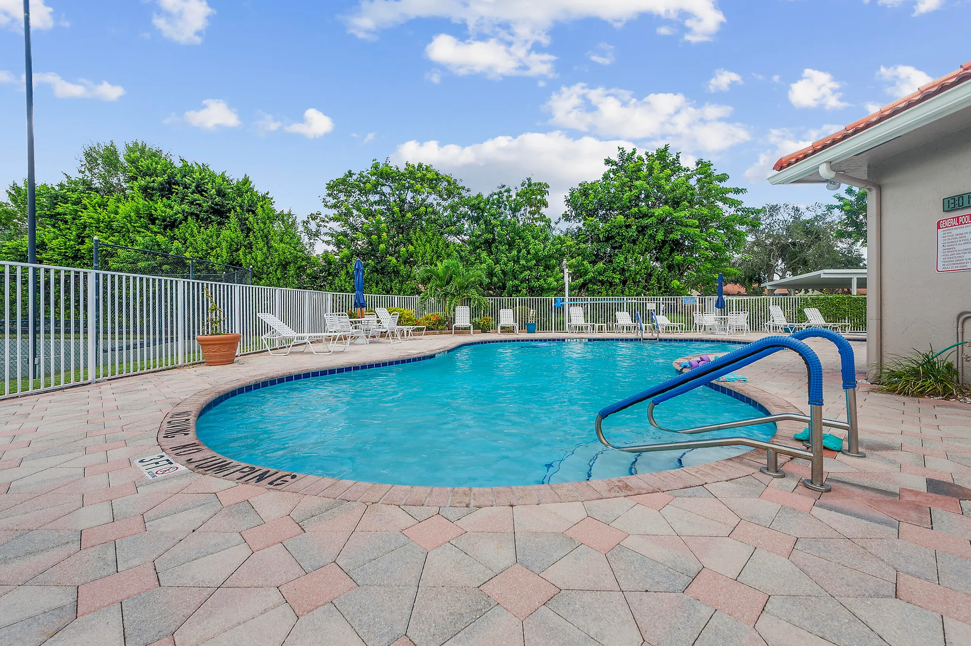 Property Slideshow image 41 of 43 | 5849 royal isles blvd, Boynton Beach, FL, 33437