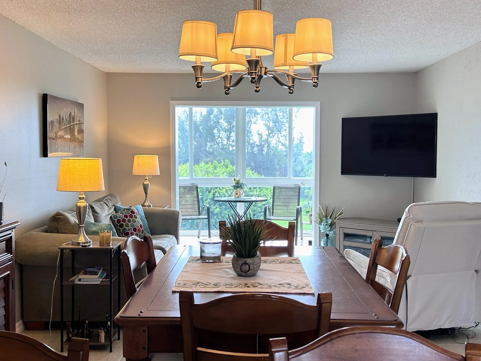 Property Slideshow image 10 of 46 | 2520 ne 1st ct apt 408, Boynton Beach, FL, 33435