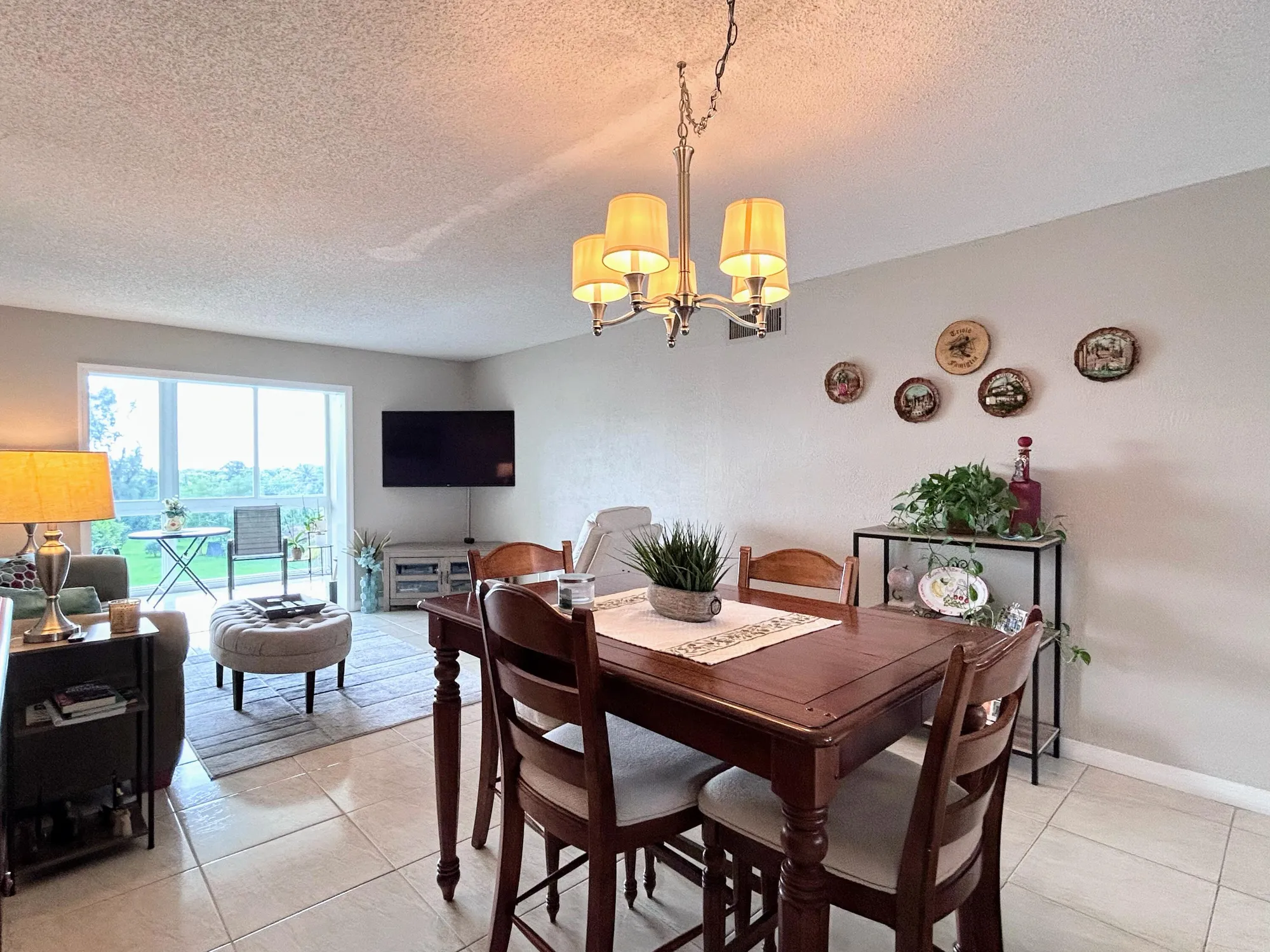 Property Slideshow image 13 of 46 | 2520 ne 1st ct apt 408, Boynton Beach, FL, 33435
