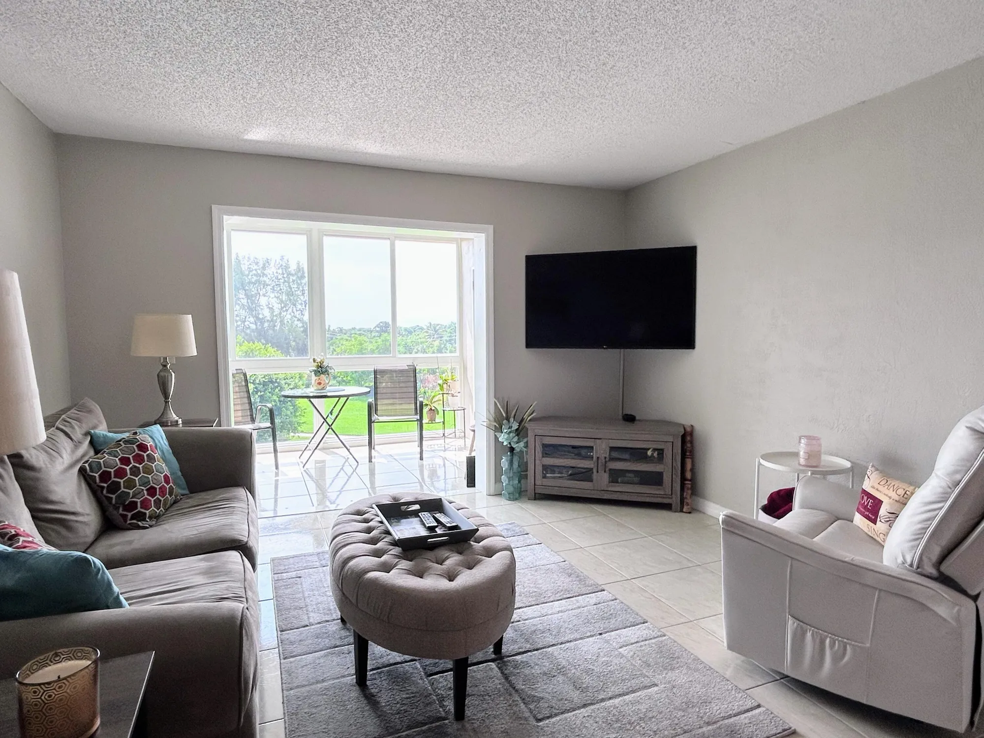 Property Slideshow image 16 of 46 | 2520 ne 1st ct apt 408, Boynton Beach, FL, 33435