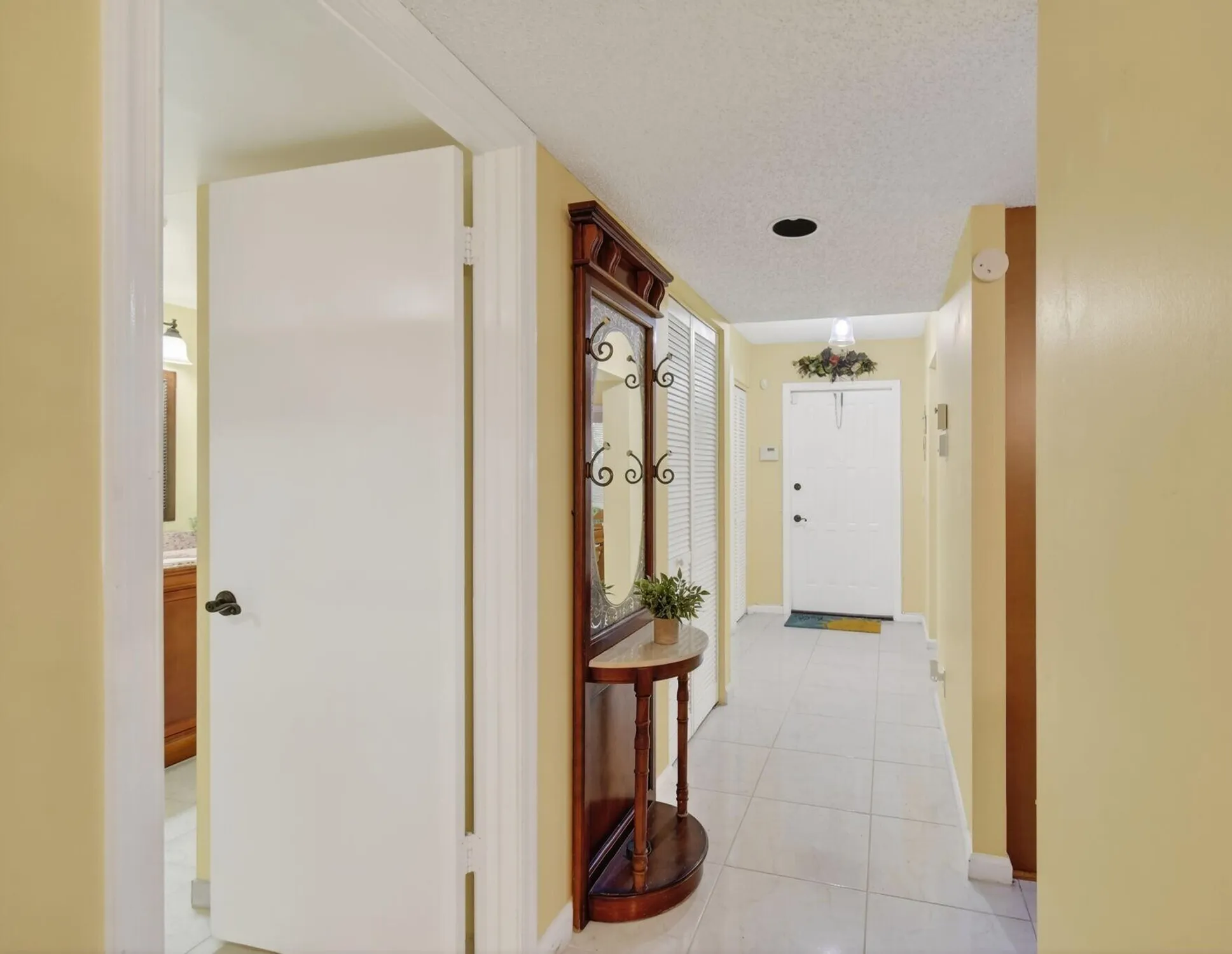 Property Slideshow image 4 of 60 | 10155 mangrove dr apt 101, Boynton Beach, FL, 33437