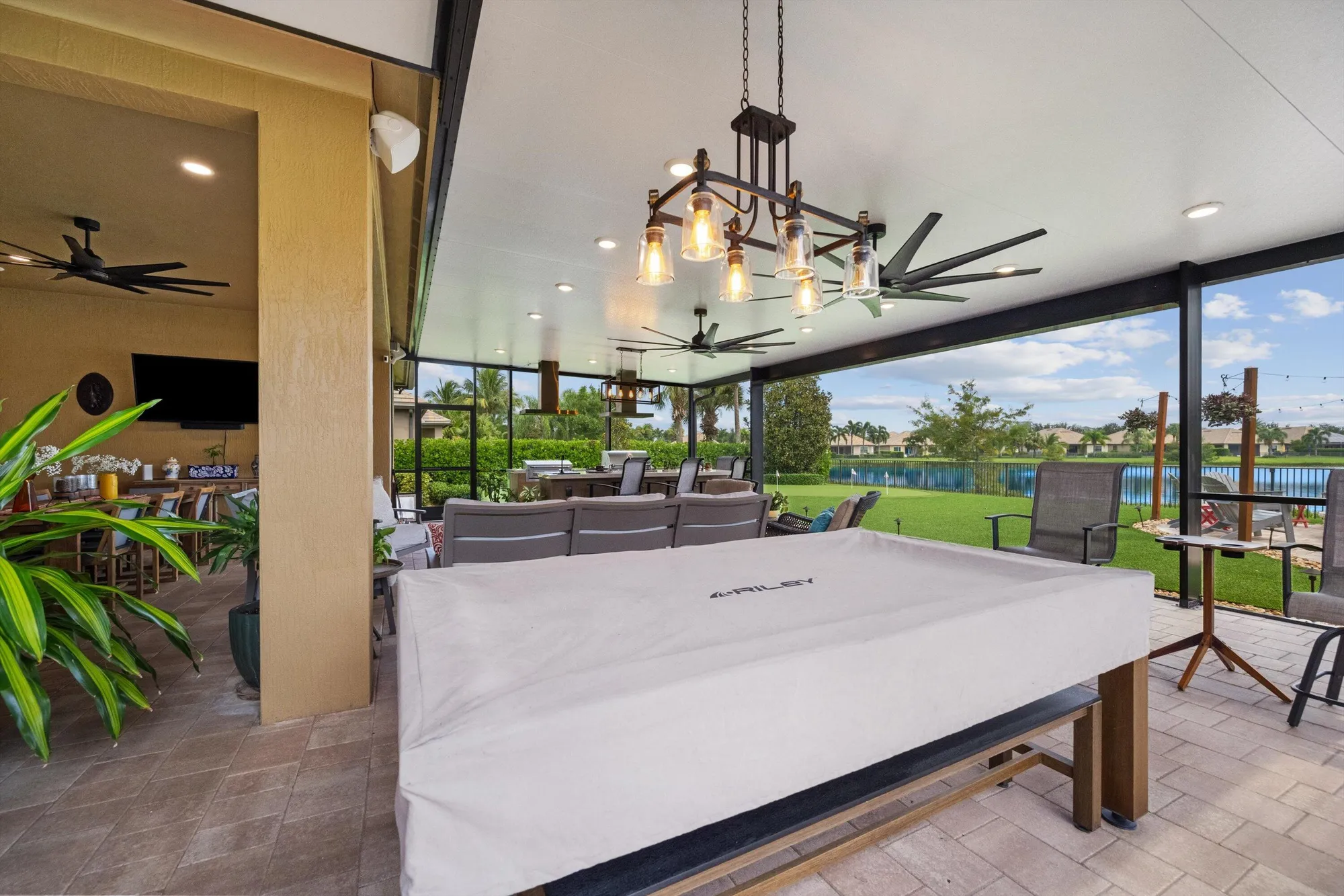 Property Slideshow image 27 of 60 | 3399 siena cir, Wellington, FL, 33414