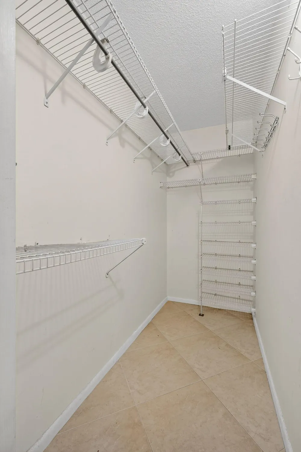 Property Slideshow image 17 of 20 | 2020 cornwall a, Boca Raton, FL, 33434