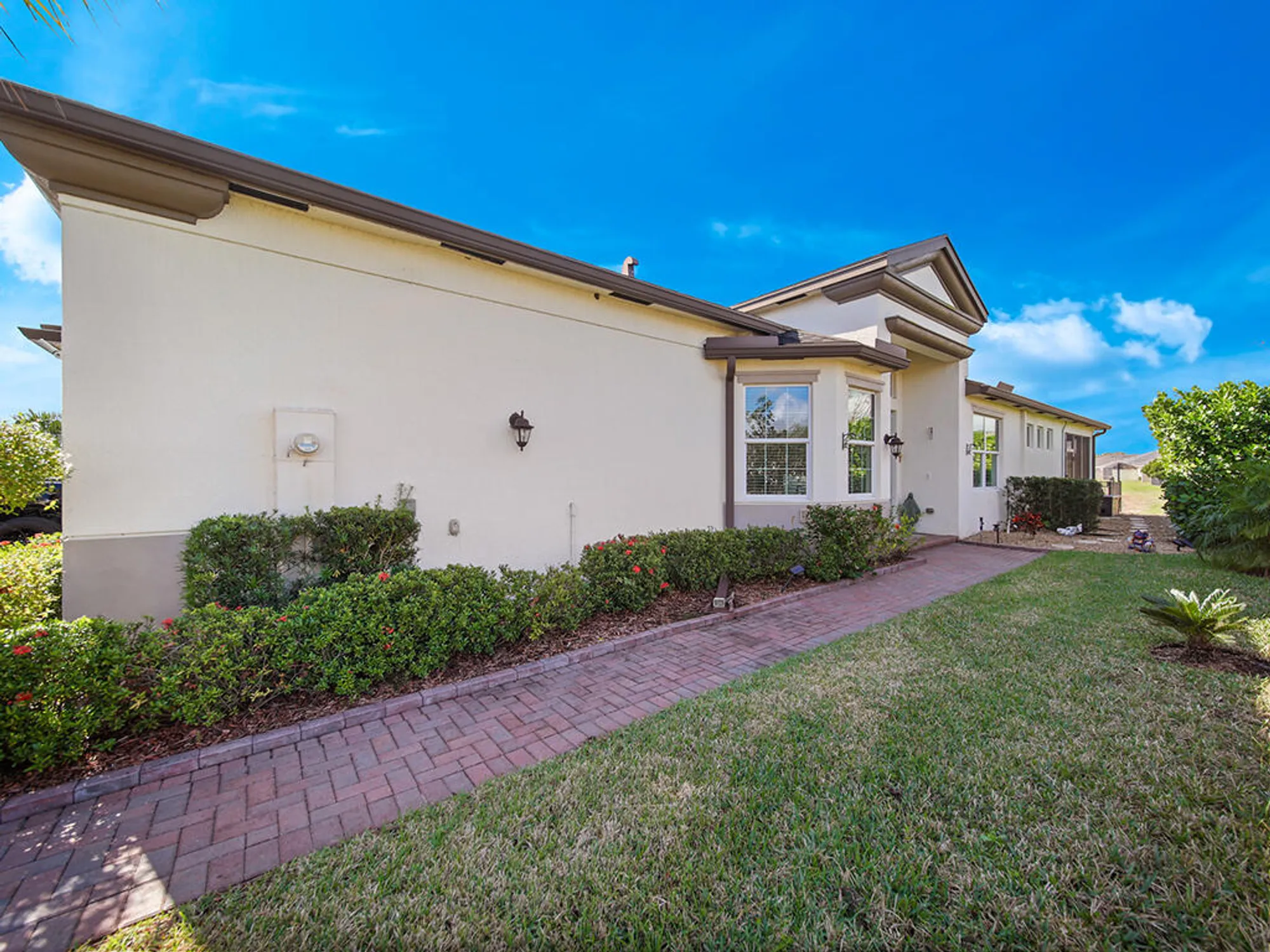 Property Slideshow image 18 of 41 | 11200 sw winding lakes cir, Port Saint Lucie, FL, 34987