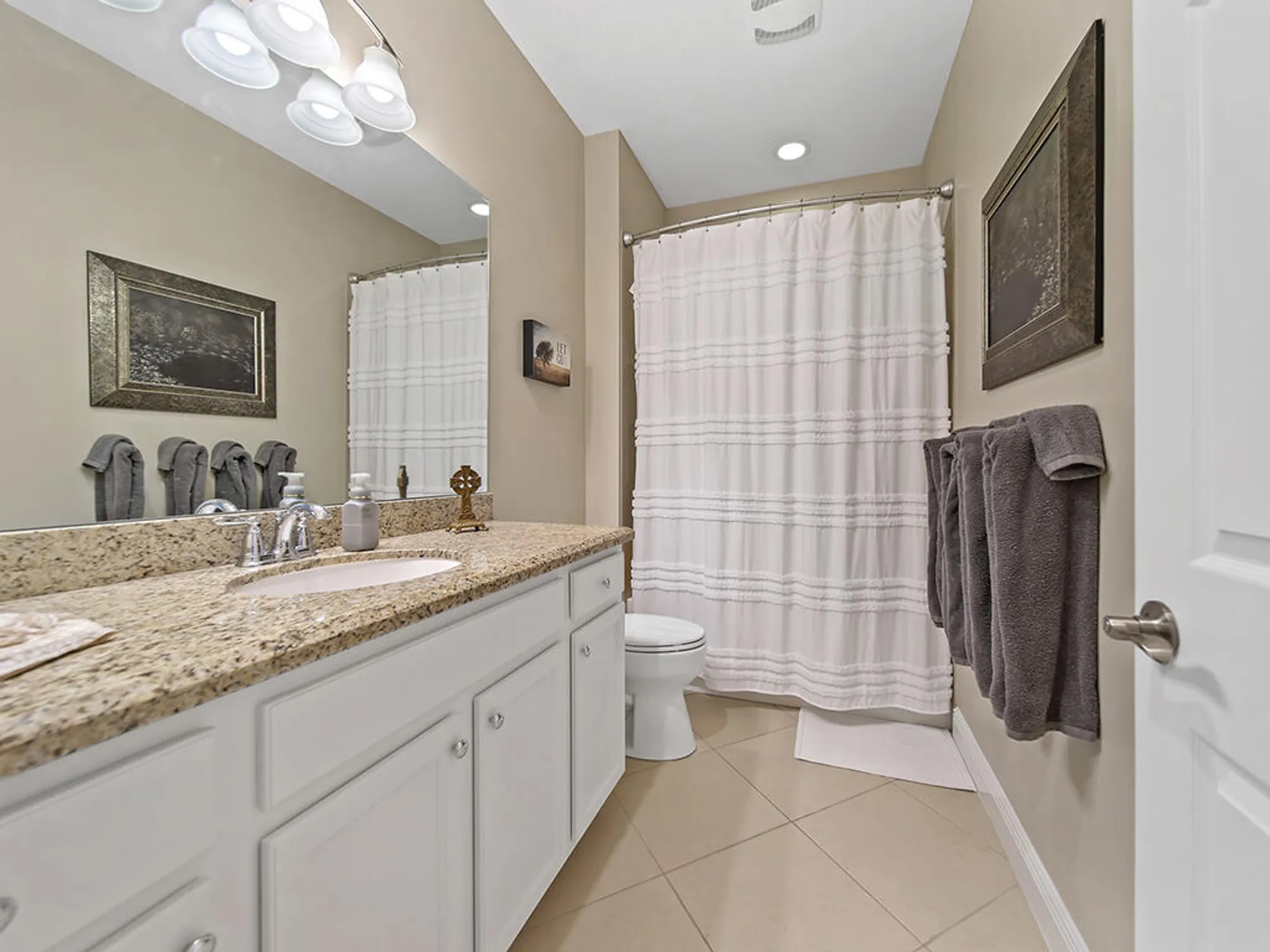Property Slideshow image 20 of 41 | 11200 sw winding lakes cir, Port Saint Lucie, FL, 34987