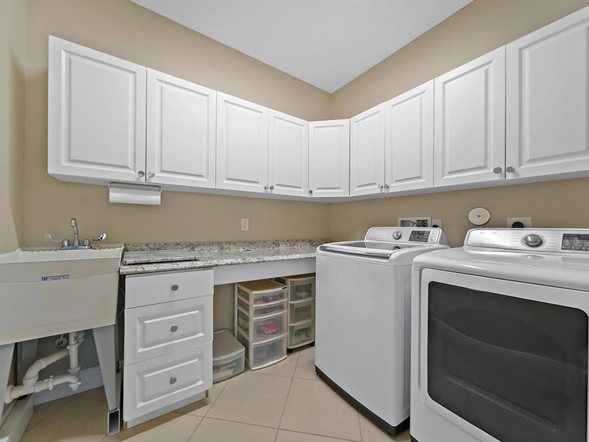 Property Slideshow image 24 of 41 | 11200 sw winding lakes cir, Port Saint Lucie, FL, 34987