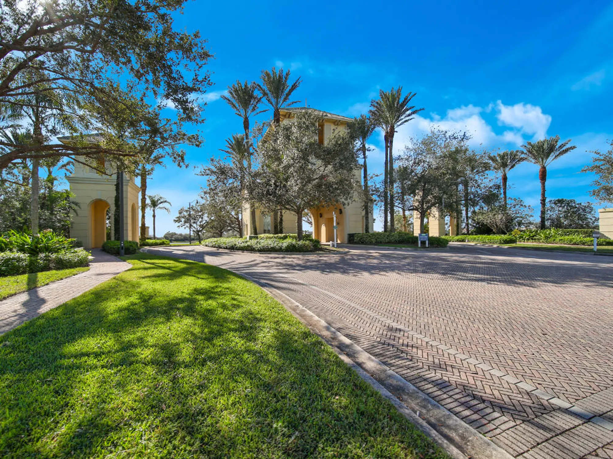 Property Slideshow image 28 of 41 | 11200 sw winding lakes cir, Port Saint Lucie, FL, 34987