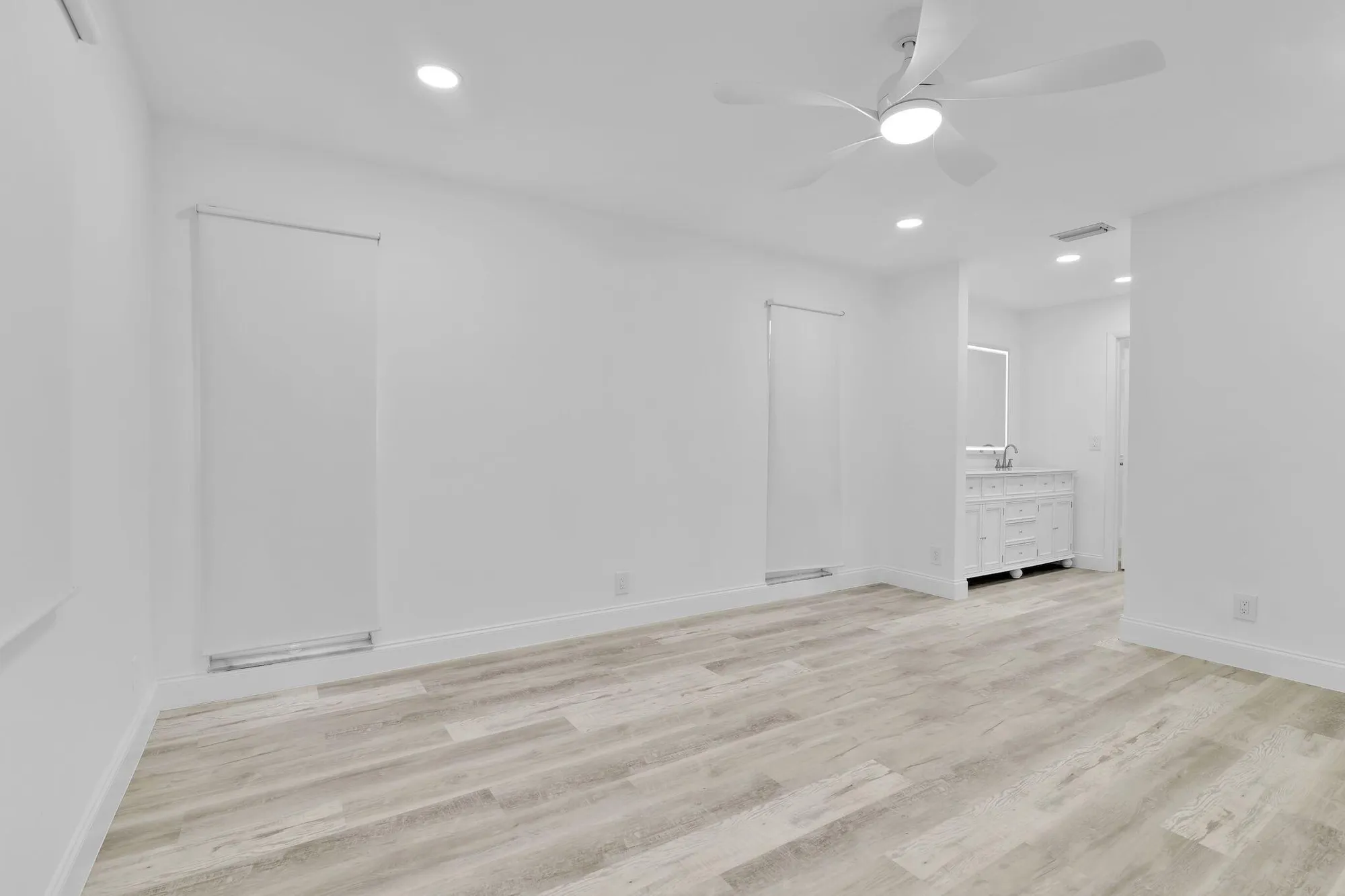 Property Slideshow image 13 of 56 | 8844 belle aire dr # 224, Boca Raton, FL, 33433