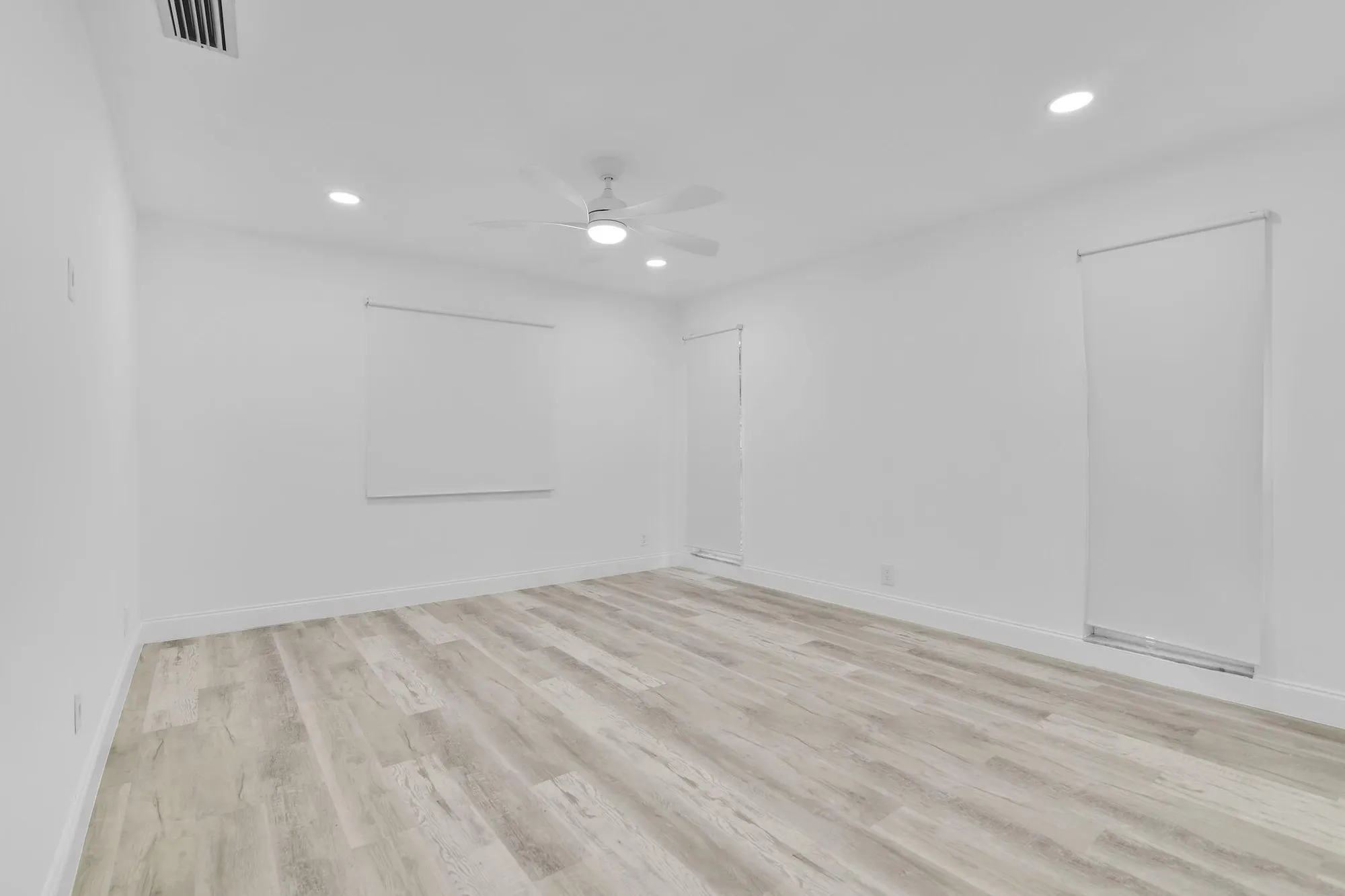 Property Slideshow image 11 of 56 | 8844 belle aire dr # 224, Boca Raton, FL, 33433