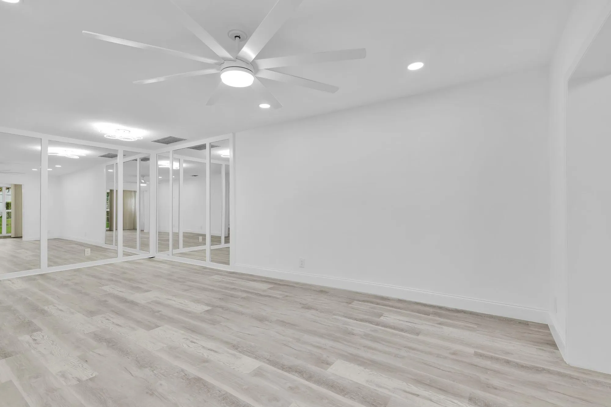 Property Slideshow image 7 of 56 | 8844 belle aire dr # 224, Boca Raton, FL, 33433