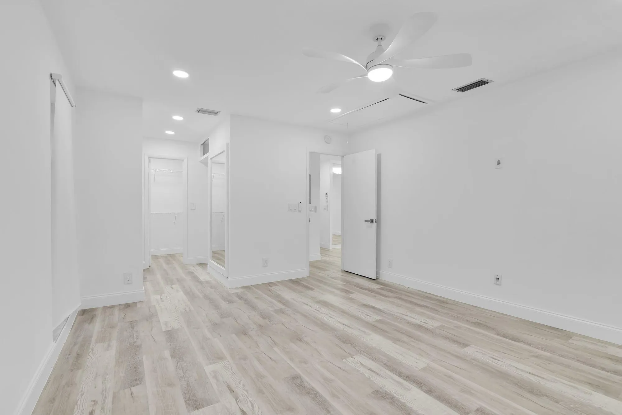 Property Slideshow image 9 of 56 | 8844 belle aire dr # 224, Boca Raton, FL, 33433