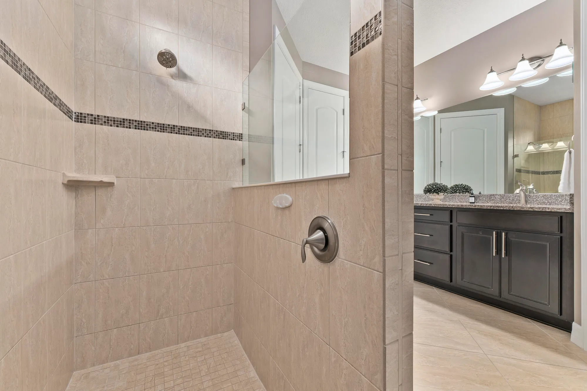 Property Slideshow image 31 of 85 | 336 se courances dr, Port Saint Lucie, FL, 34984