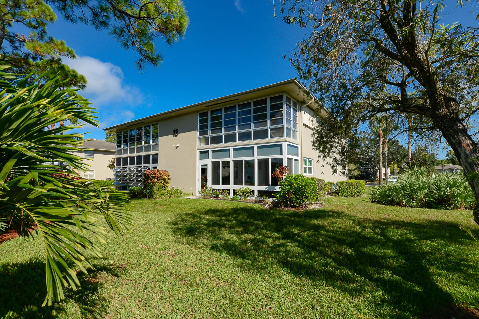 Property Slideshow image 2 of 37 | 18 lake vista trl 107, Port Saint Lucie, FL, 34952