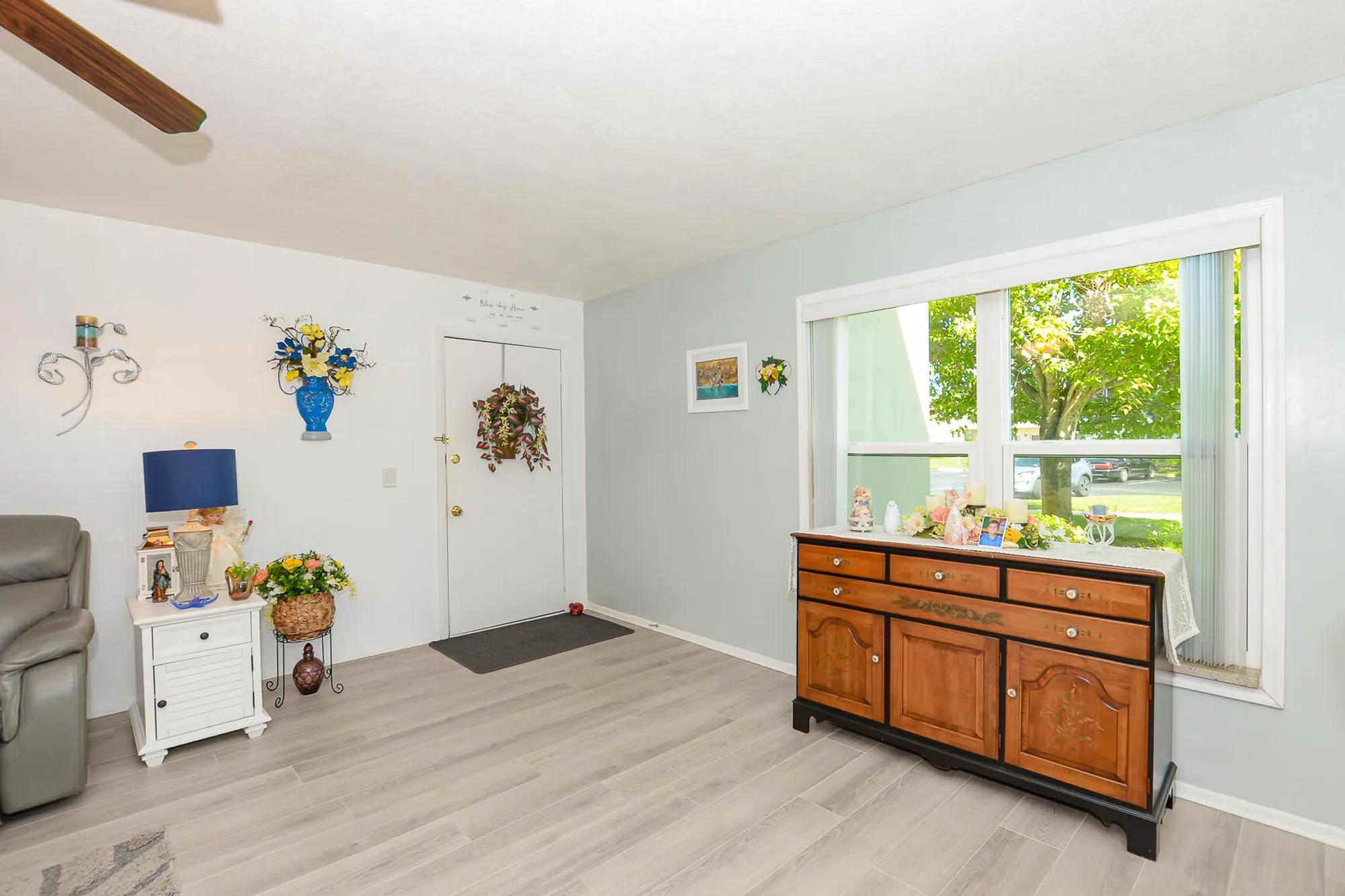 Property Slideshow image 4 of 37 | 18 lake vista trl 107, Port Saint Lucie, FL, 34952