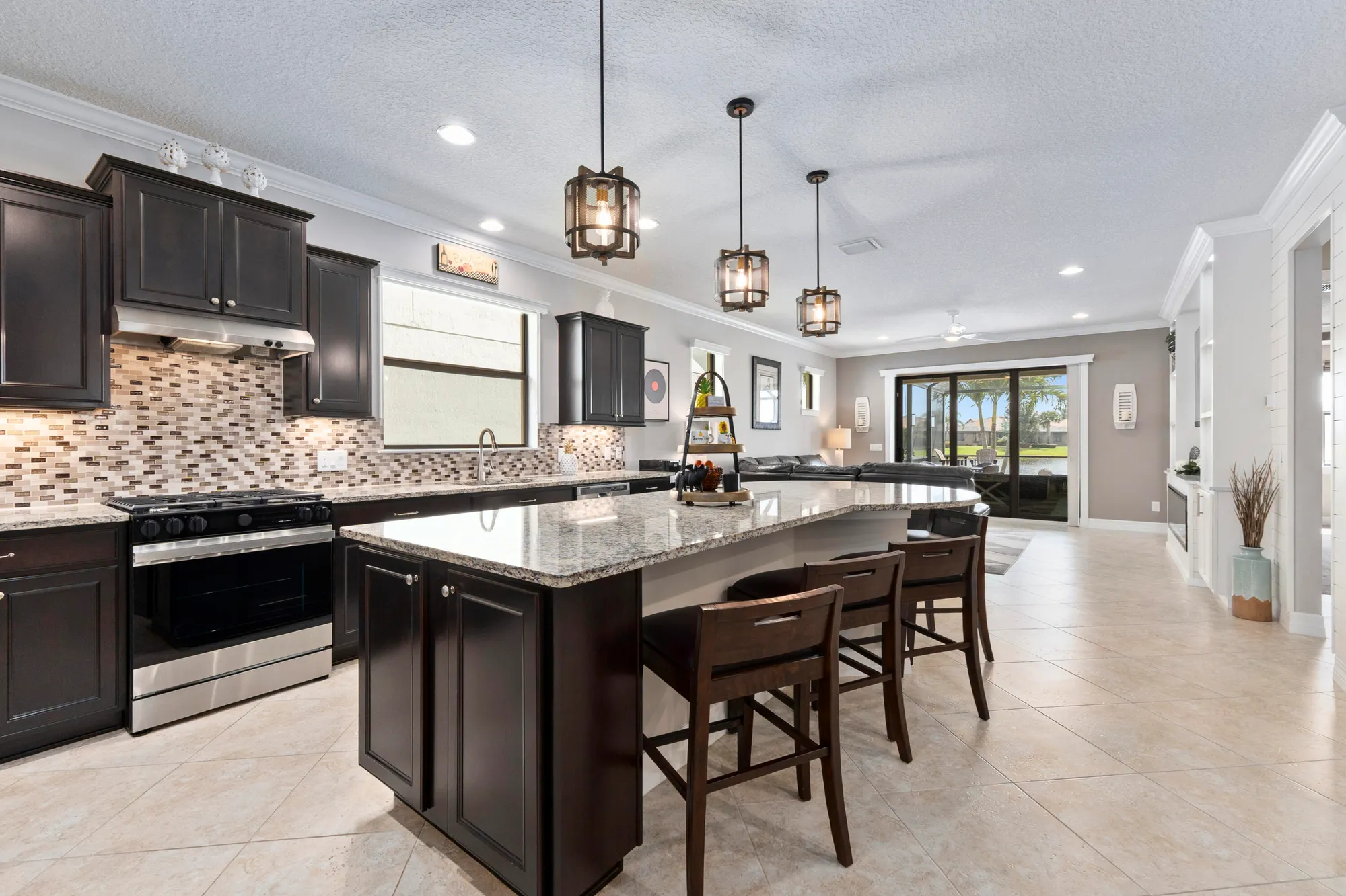 Property Slideshow image 11 of 85 | 336 se courances dr, Port Saint Lucie, FL, 34984