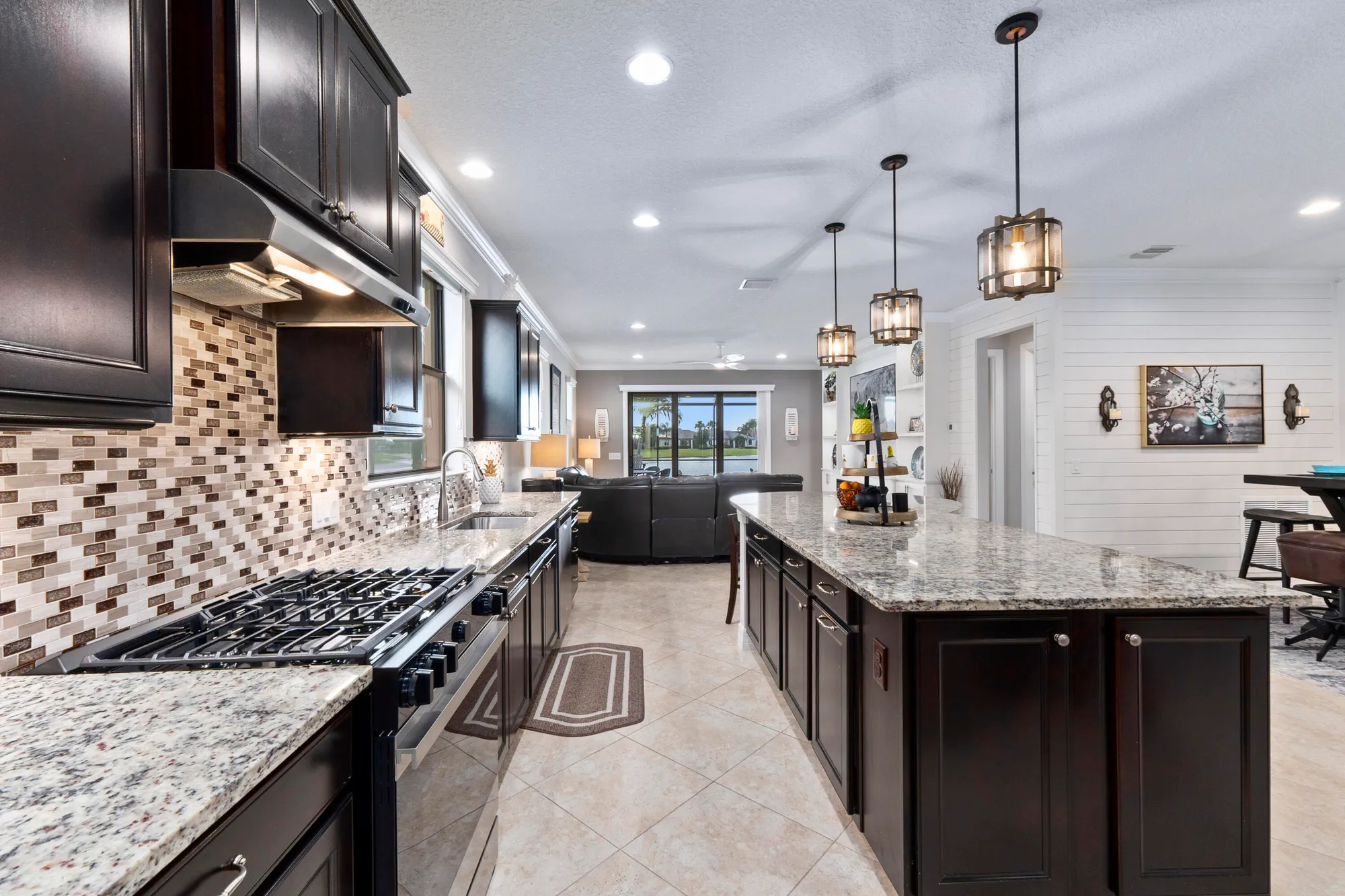 Property Slideshow image 12 of 85 | 336 se courances dr, Port Saint Lucie, FL, 34984