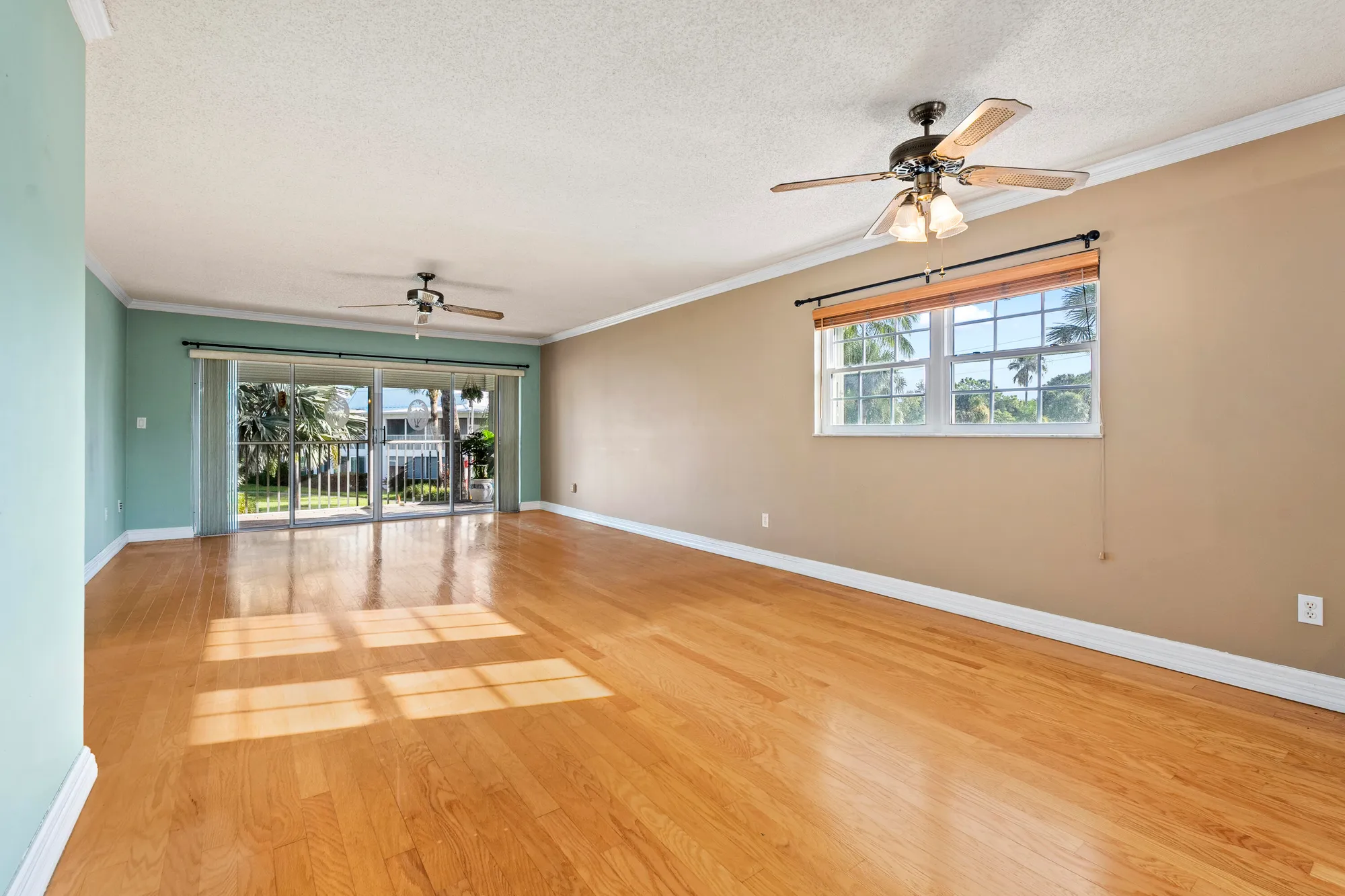 Property Slideshow image 13 of 51 | 1862 sw palm city rd 206, Stuart, FL, 34994