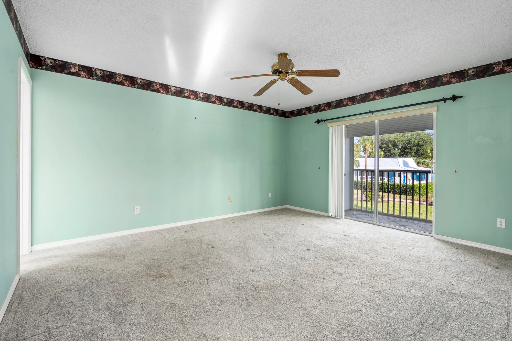 Property Slideshow image 17 of 51 | 1862 sw palm city rd 206, Stuart, FL, 34994
