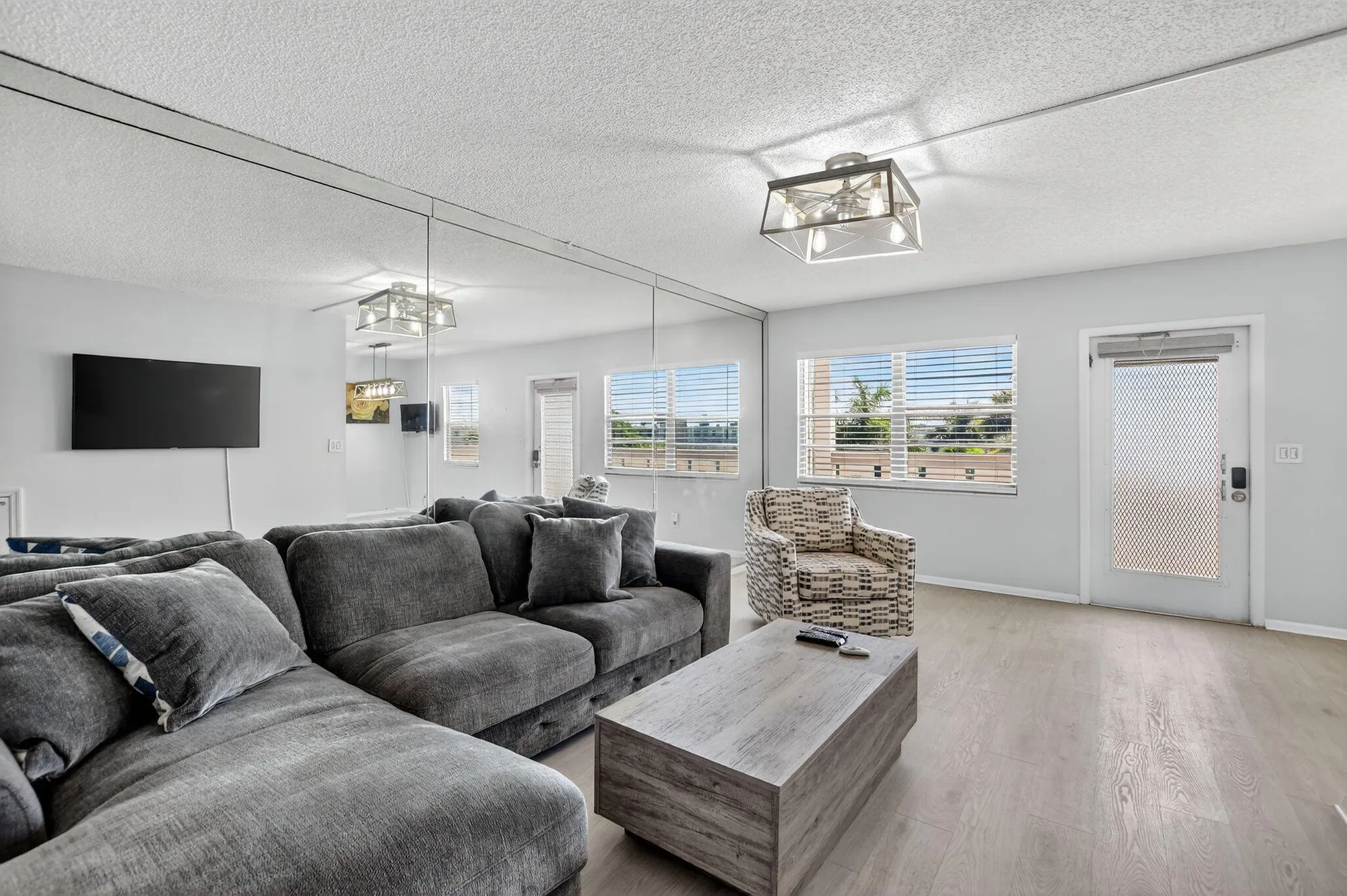 Property Slideshow image 10 of 63 | 4007 rexford a, Boca Raton, FL, 33434