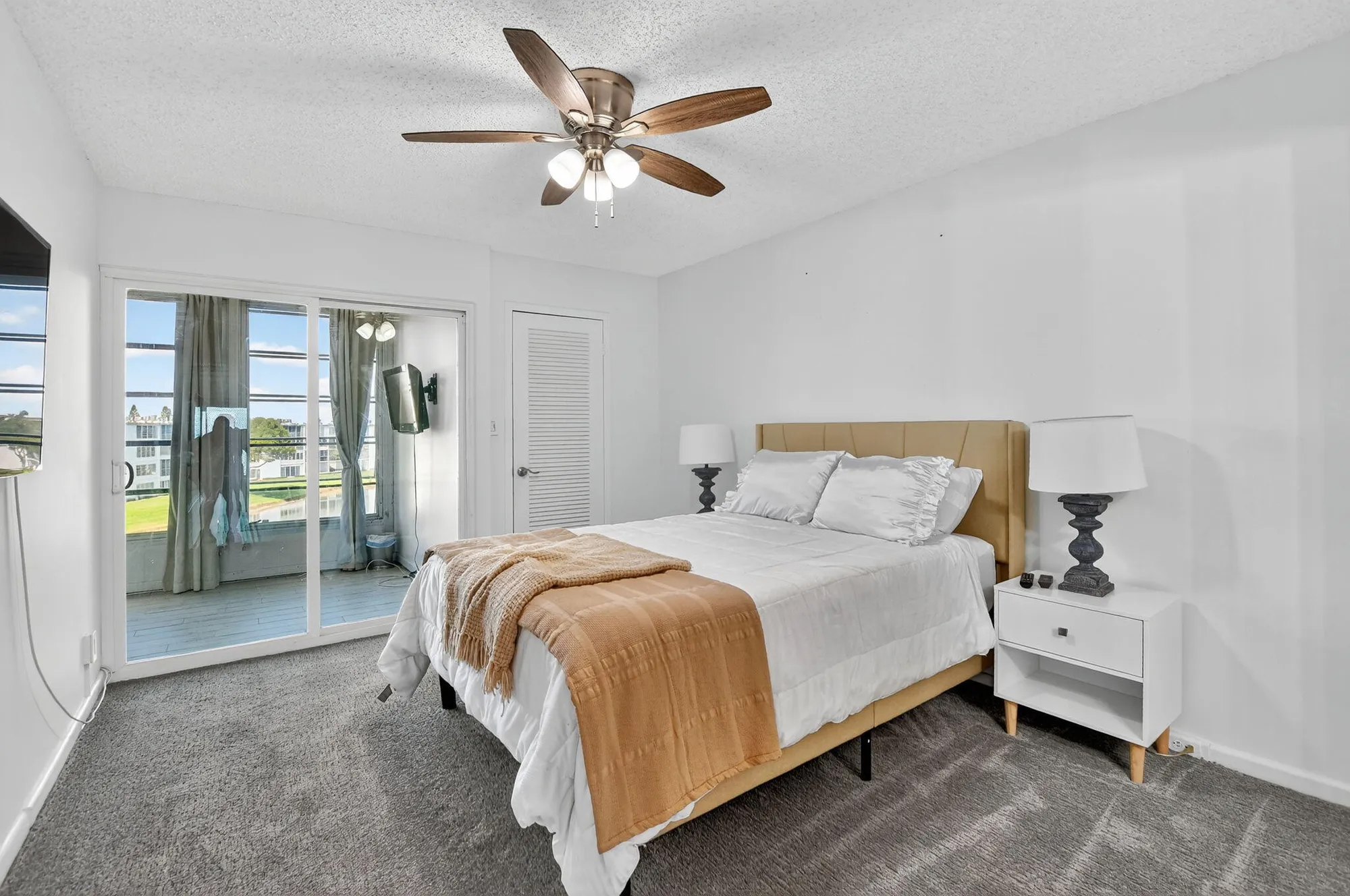 Property Slideshow image 11 of 63 | 4007 rexford a, Boca Raton, FL, 33434