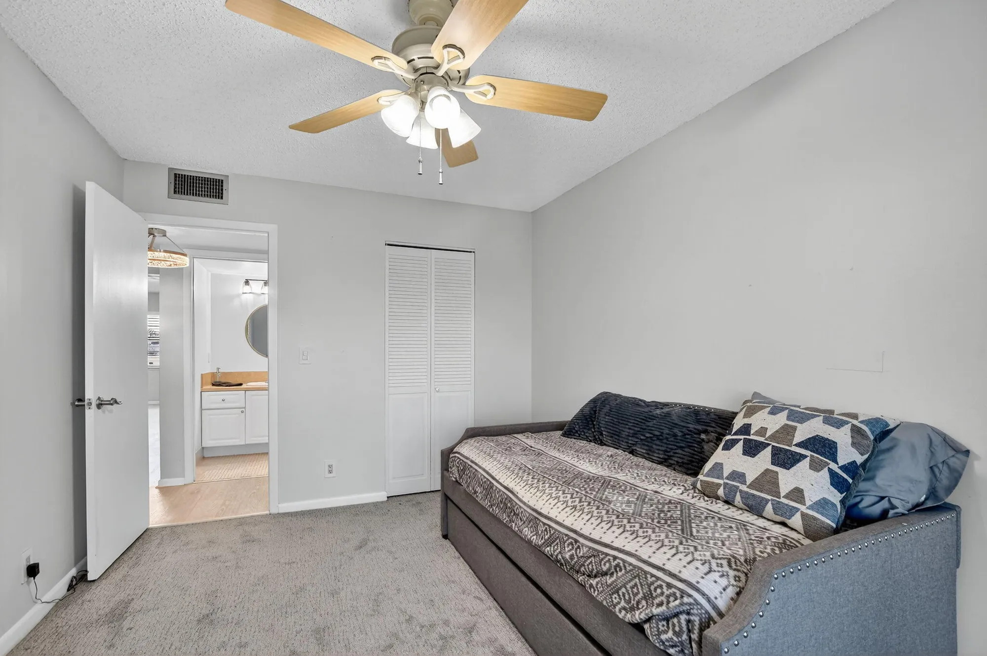 Property Slideshow image 17 of 63 | 4007 rexford a, Boca Raton, FL, 33434