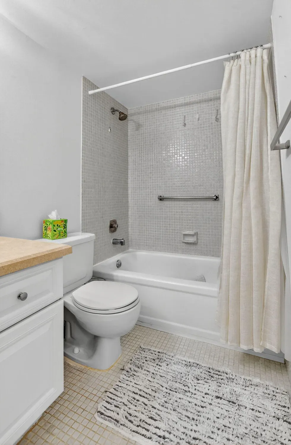 Property Slideshow image 19 of 63 | 4007 rexford a, Boca Raton, FL, 33434