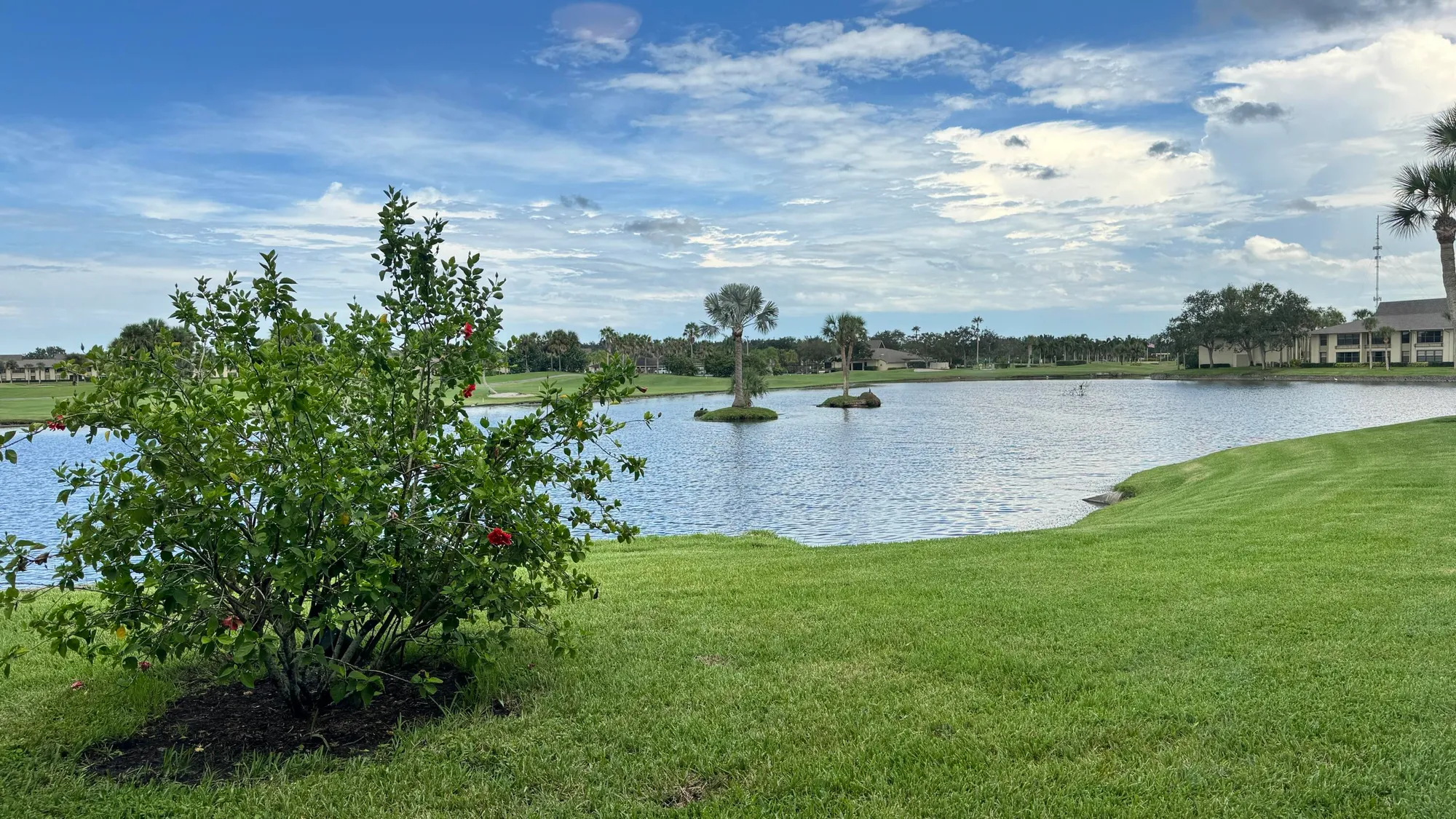 Property Slideshow image 17 of 23 | 16 plantation dr 105, Vero Beach, FL, 32966