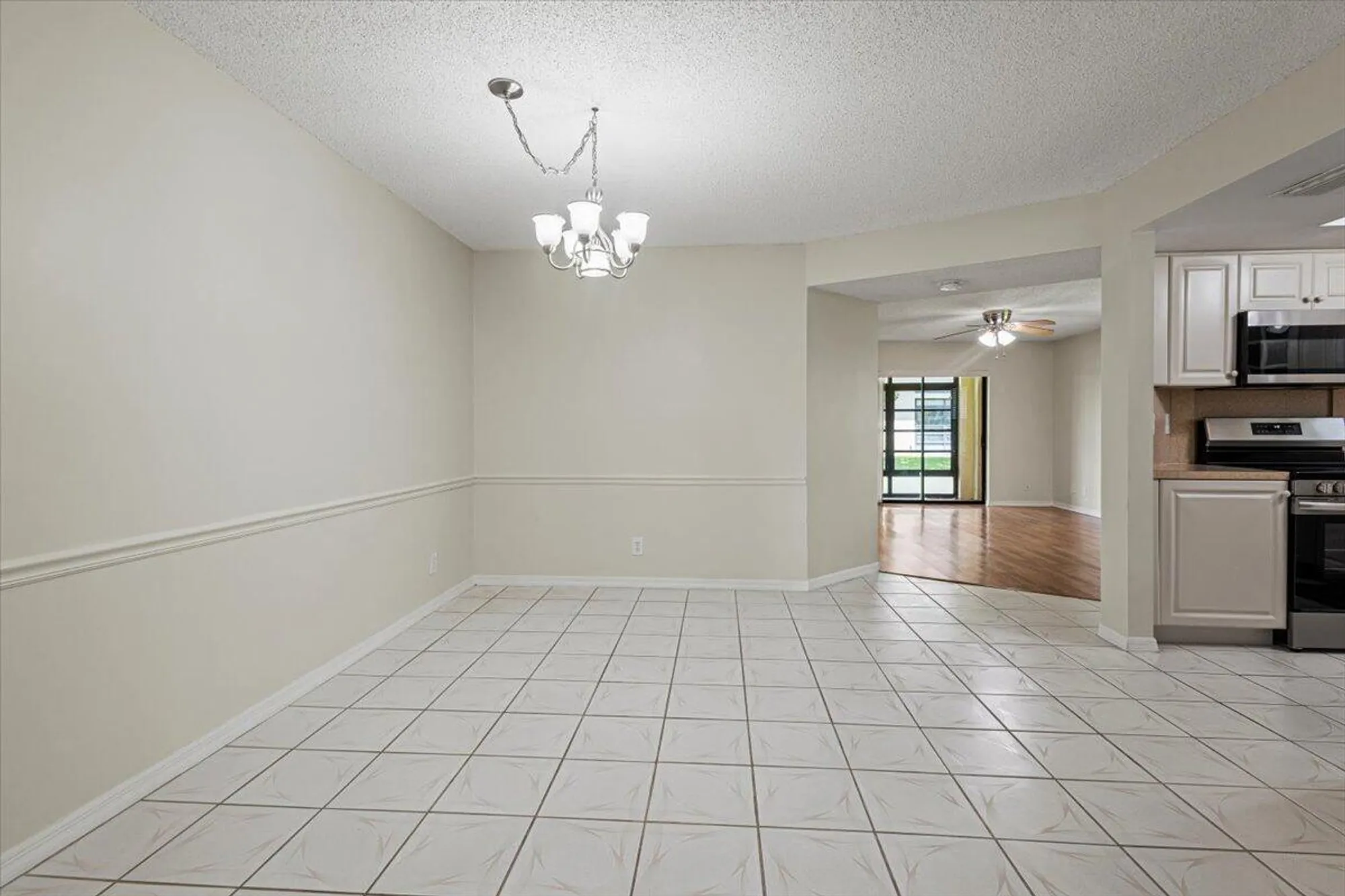 Property Slideshow image 6 of 40 | 511 sw south river dr 103, Stuart, FL, 34997