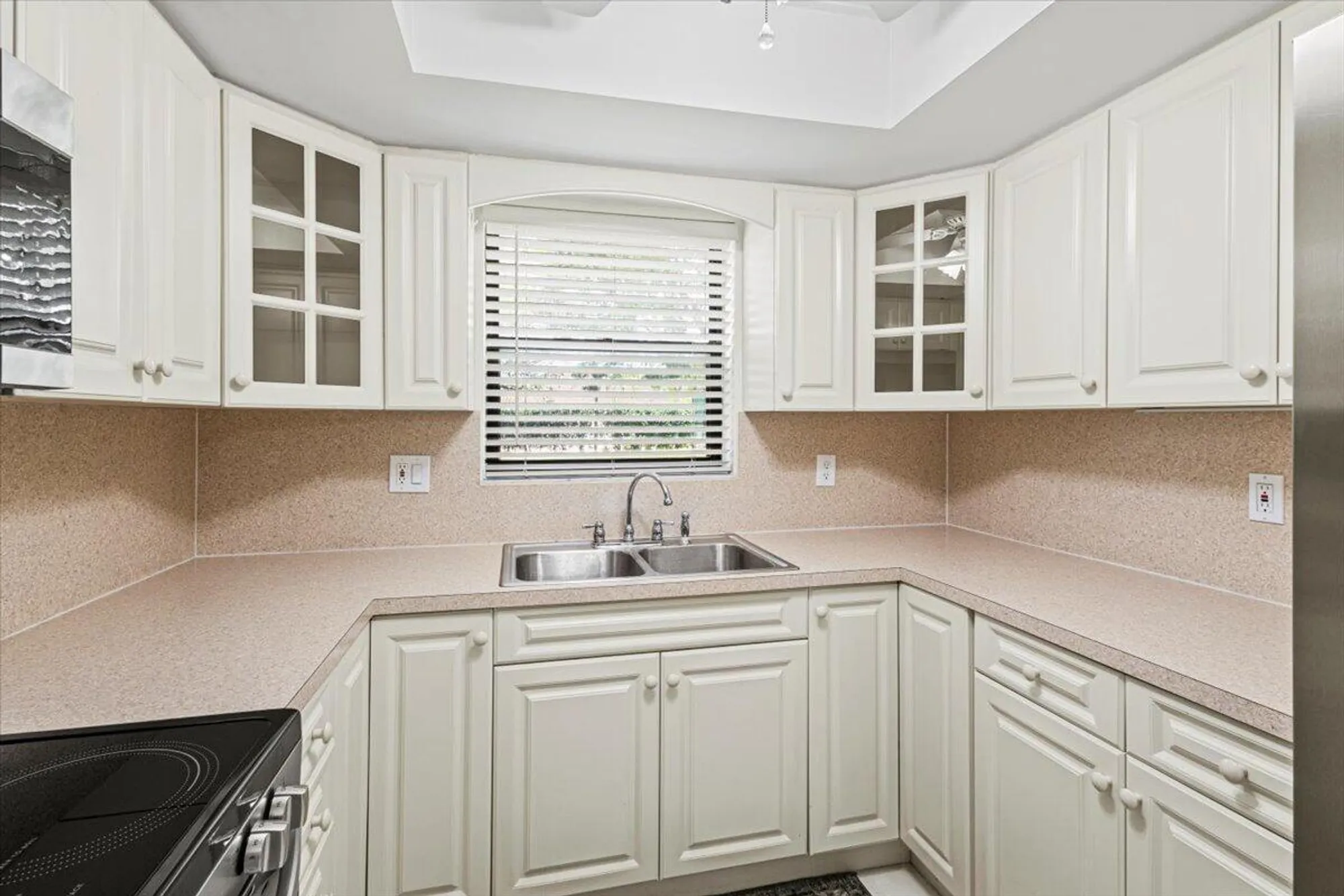 Property Slideshow image 17 of 40 | 511 sw south river dr 103, Stuart, FL, 34997