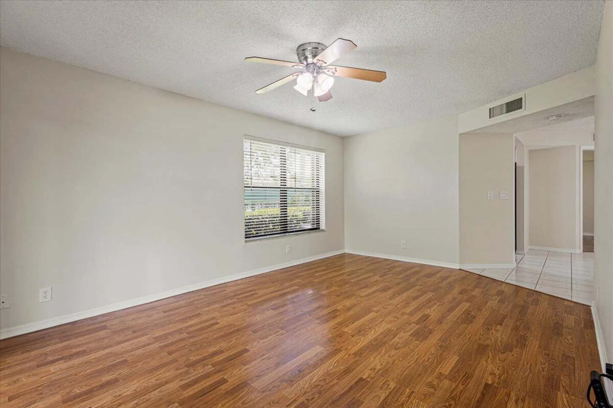 Property Slideshow image 23 of 40 | 511 sw south river dr 103, Stuart, FL, 34997