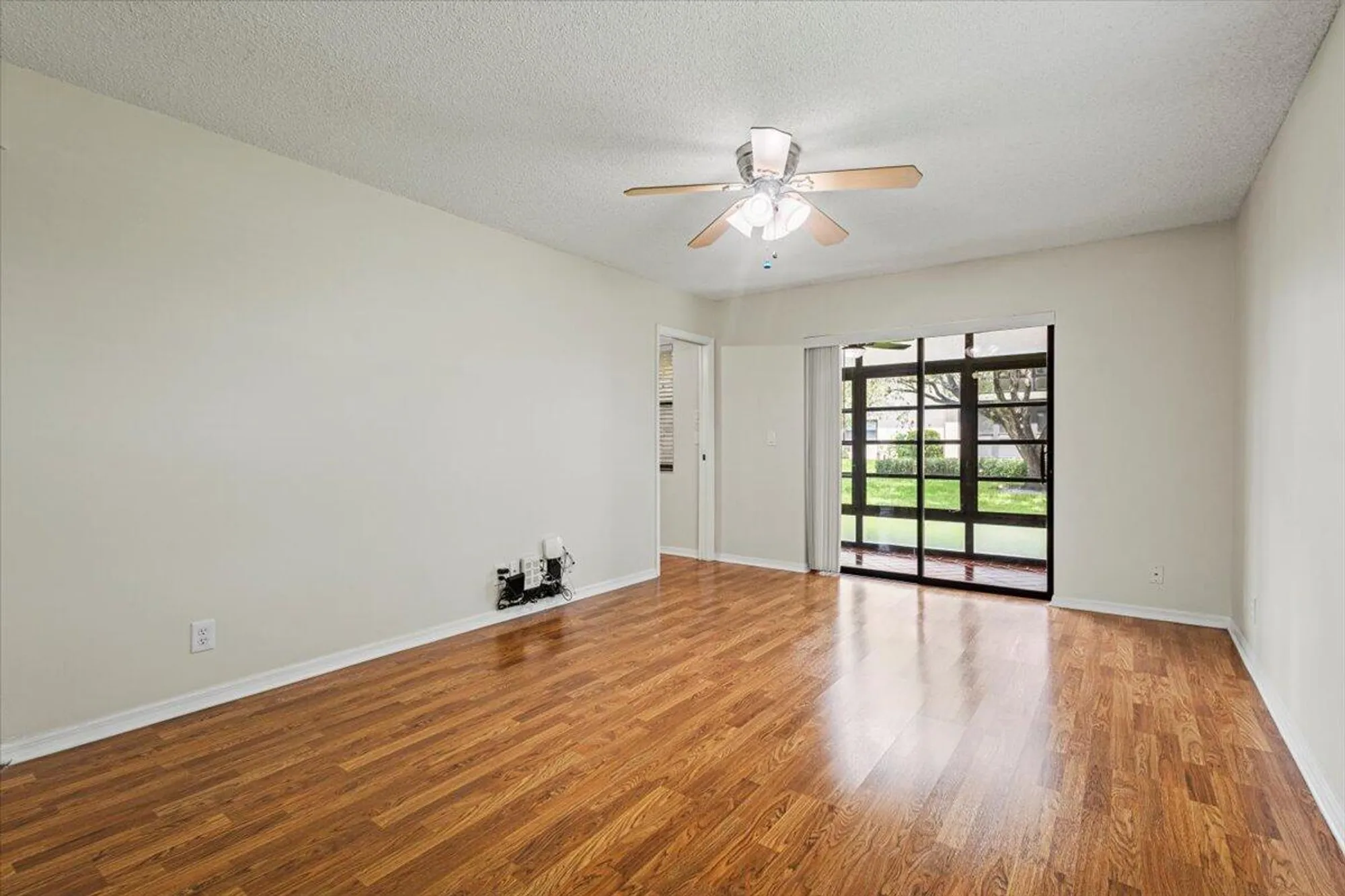 Property Slideshow image 21 of 40 | 511 sw south river dr 103, Stuart, FL, 34997