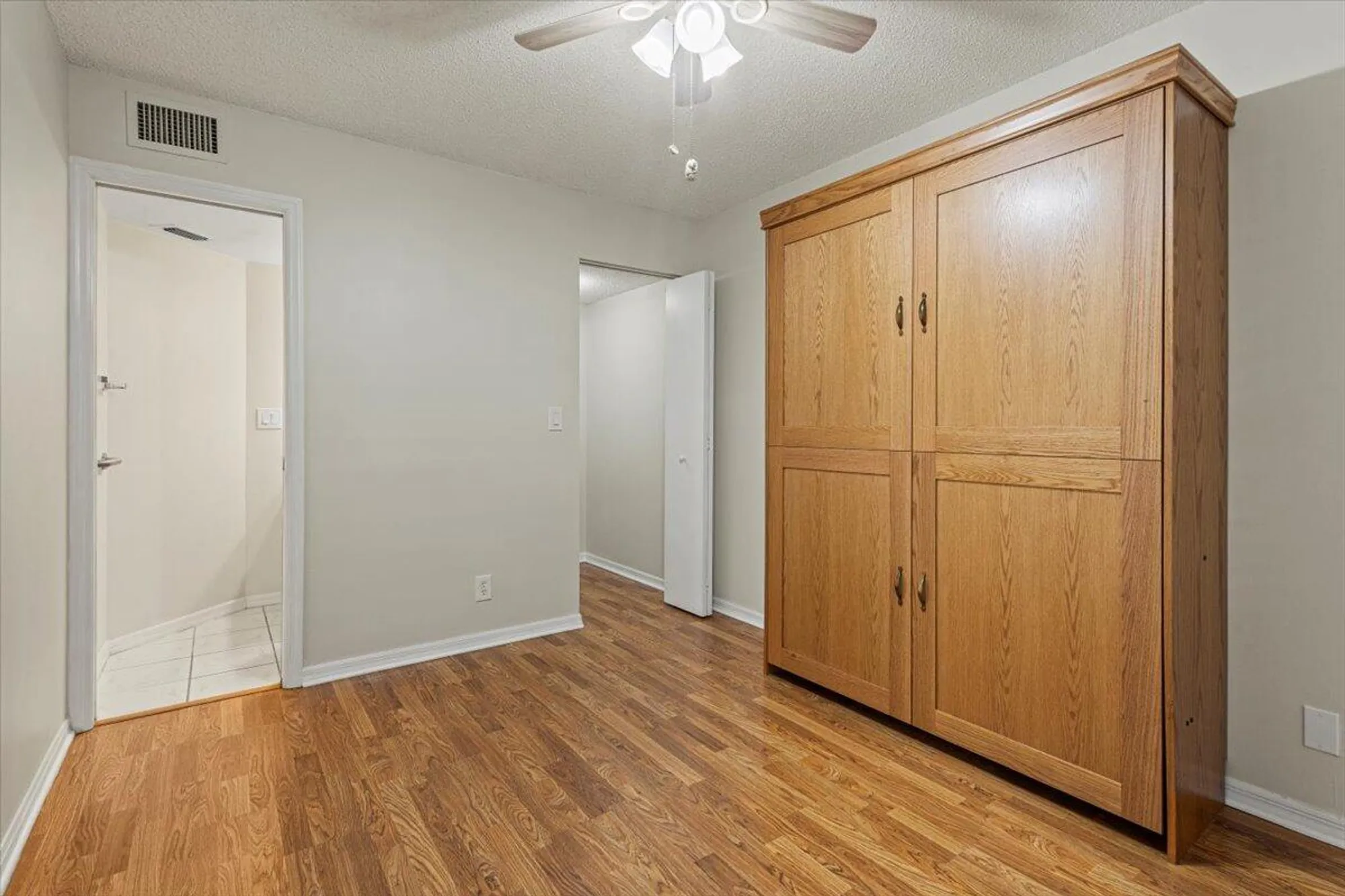 Property Slideshow image 25 of 40 | 511 sw south river dr 103, Stuart, FL, 34997