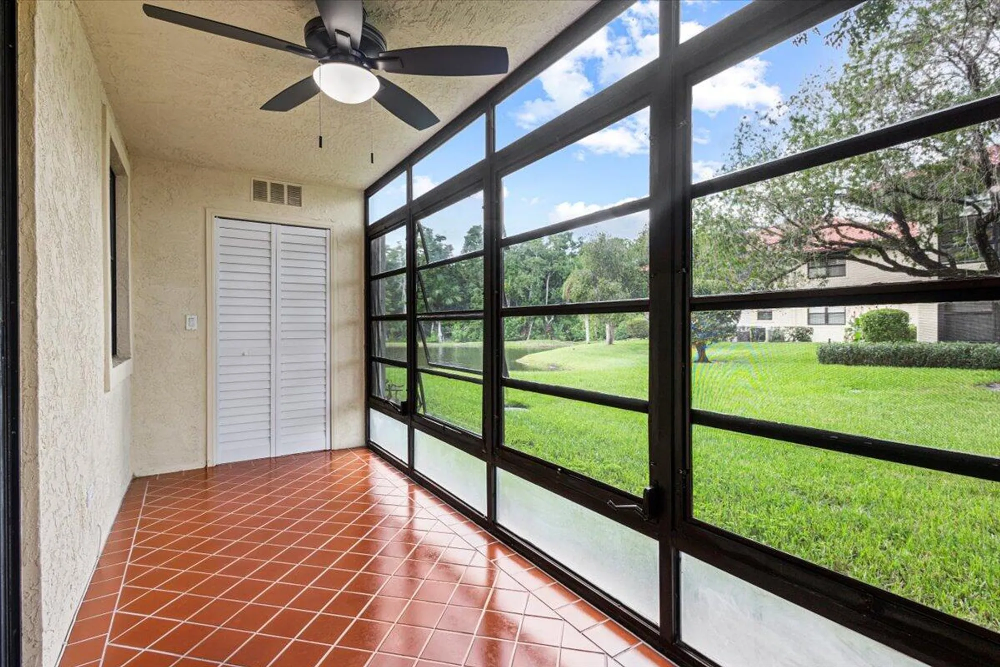 Property Slideshow image 31 of 40 | 511 sw south river dr 103, Stuart, FL, 34997