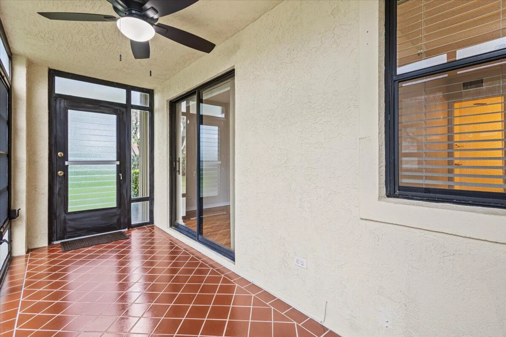 Property Slideshow image 33 of 40 | 511 sw south river dr 103, Stuart, FL, 34997
