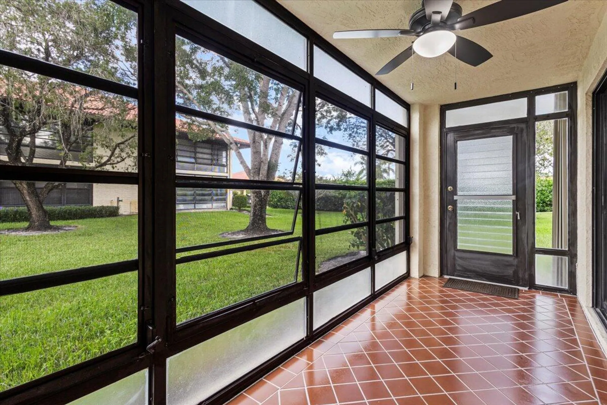 Property Slideshow image 32 of 40 | 511 sw south river dr 103, Stuart, FL, 34997