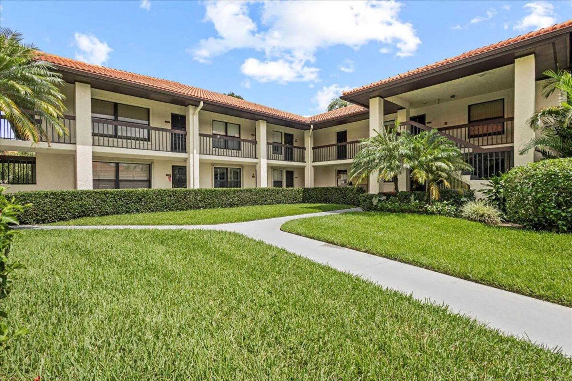 Property Slideshow image 37 of 40 | 511 sw south river dr 103, Stuart, FL, 34997